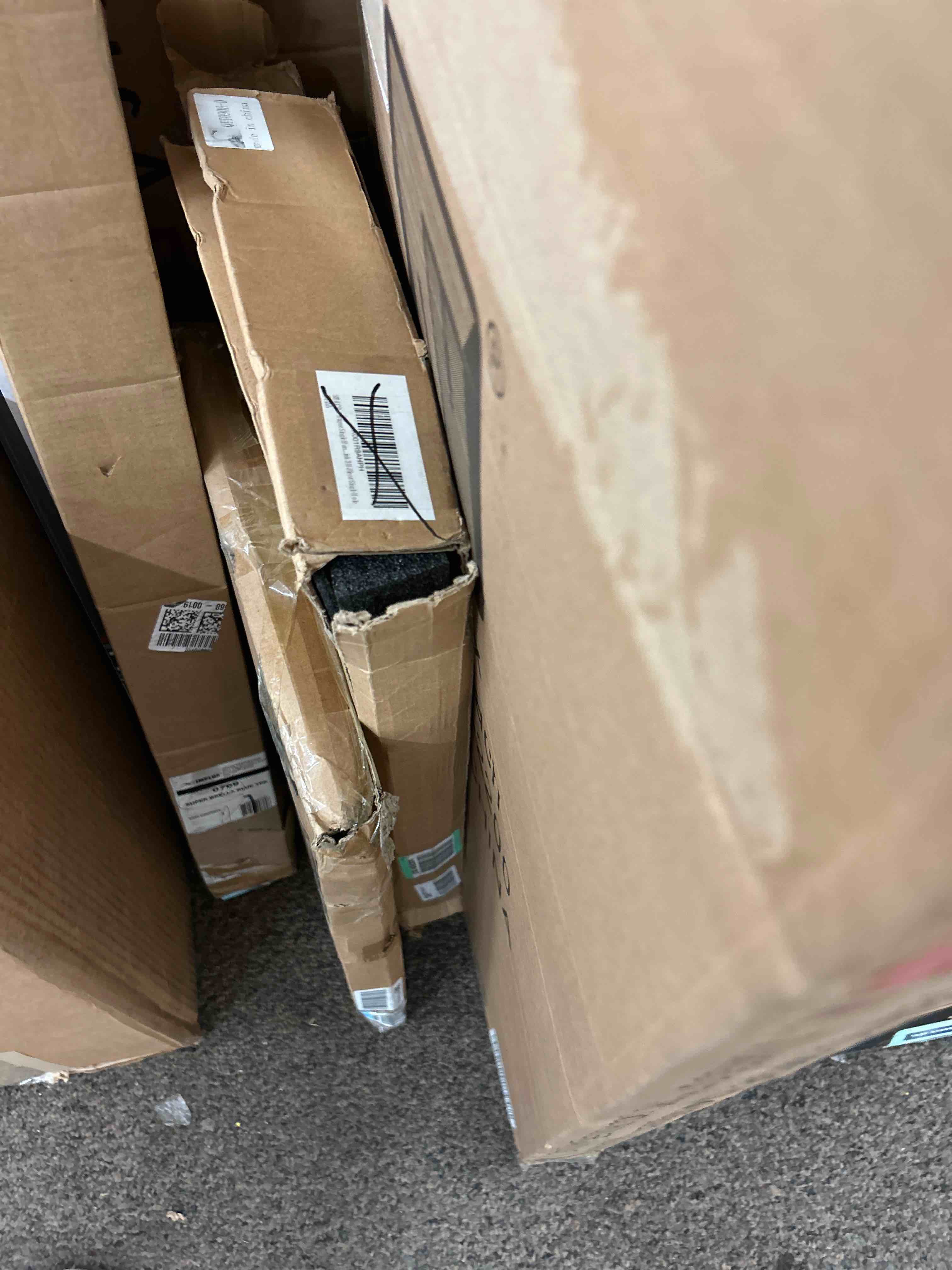 https://s3.amazonaws.com/lotting-images-prod/phillipi/RED4105783_1684176944534.jpeg