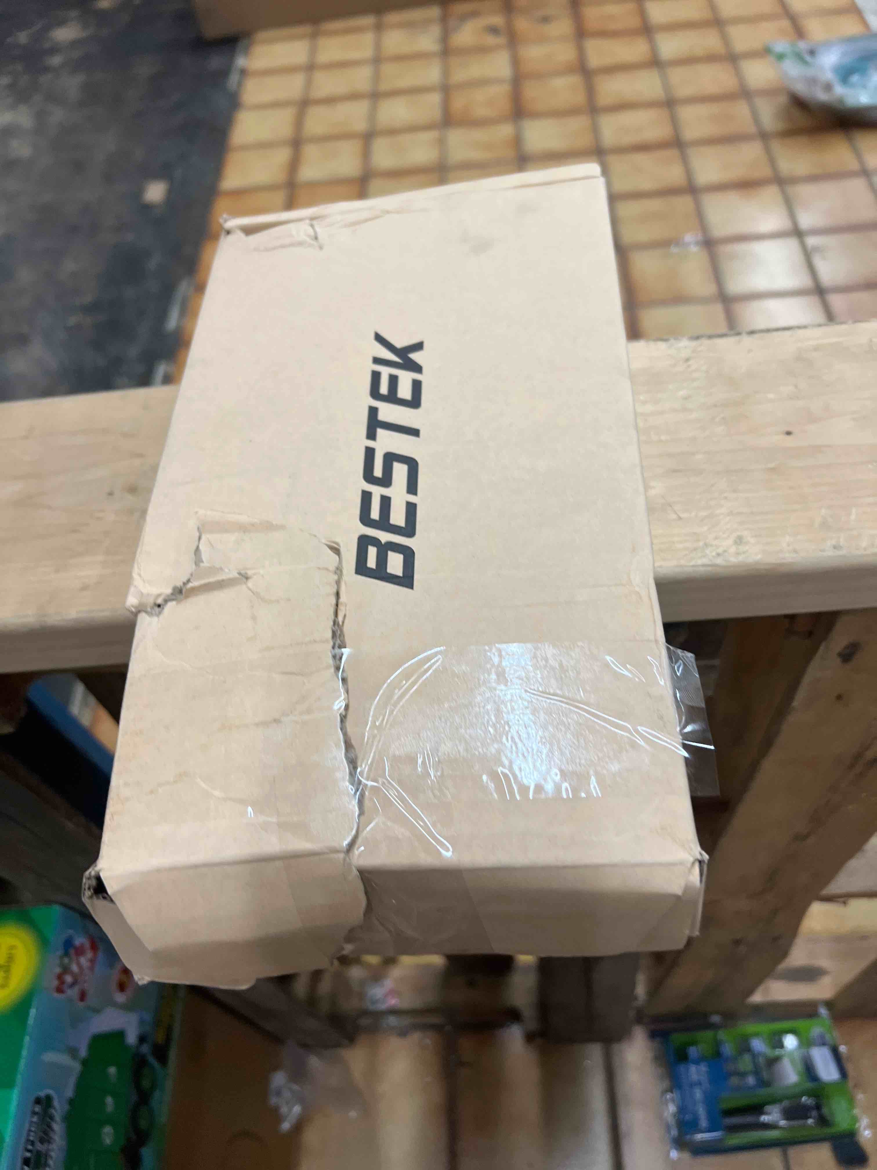 https://s3.amazonaws.com/lotting-images-prod/phillipi/RED4109022_1674056886239.jpeg