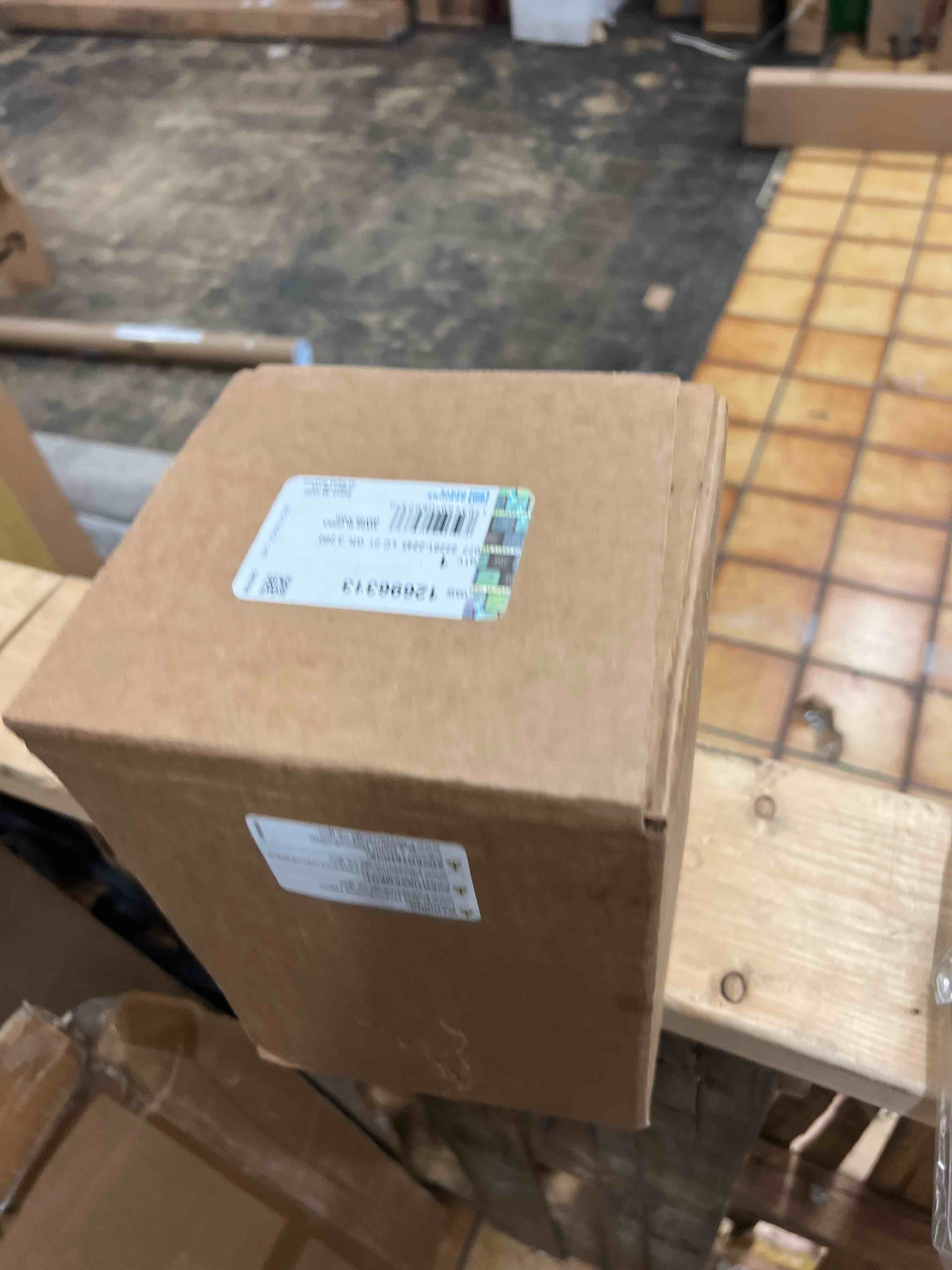 https://s3.amazonaws.com/lotting-images-prod/phillipi/RED4109032_1674053814876.jpeg