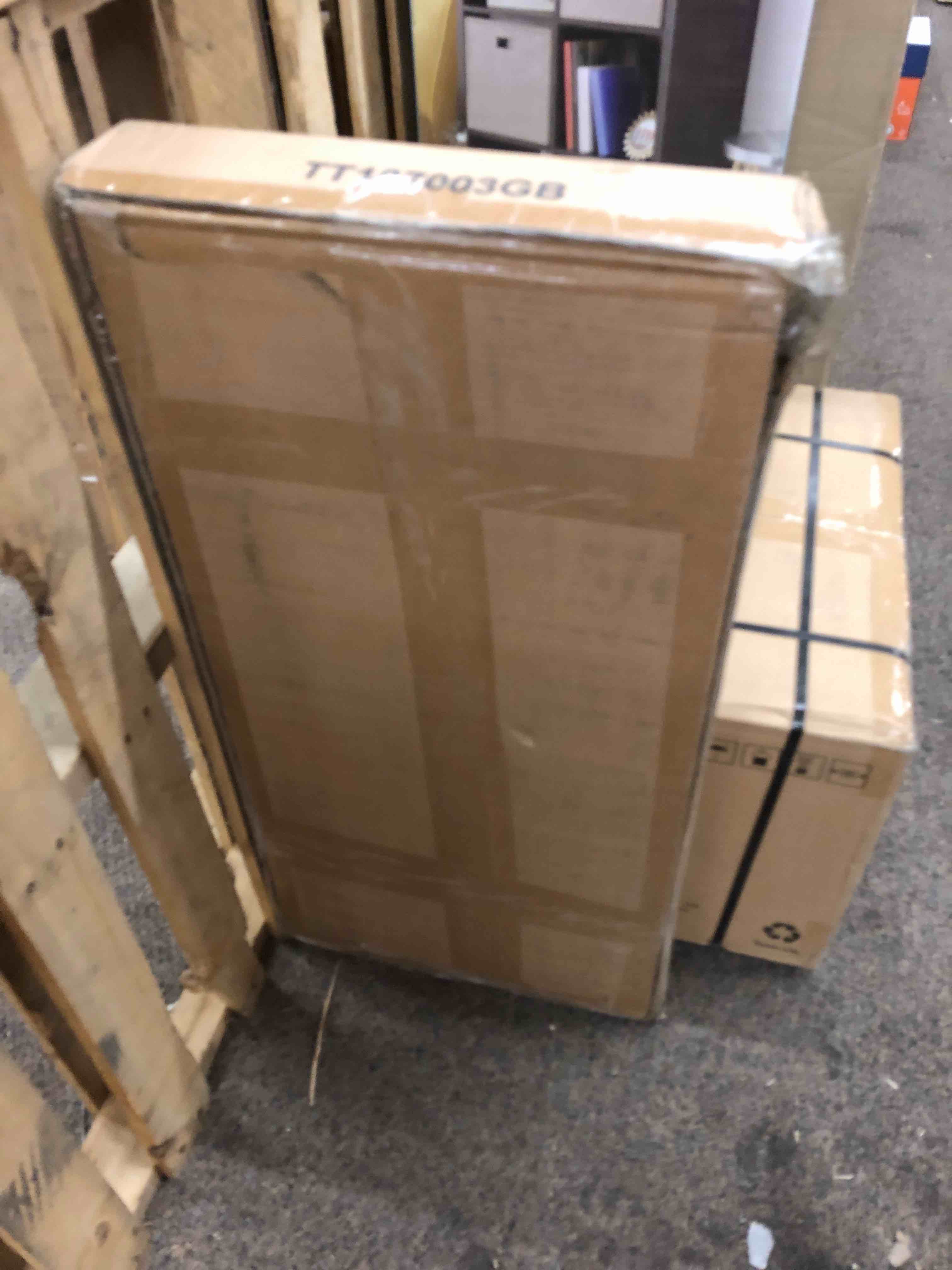 https://s3.amazonaws.com/lotting-images-prod/phillipi/RED4124183_1686253083376.jpeg