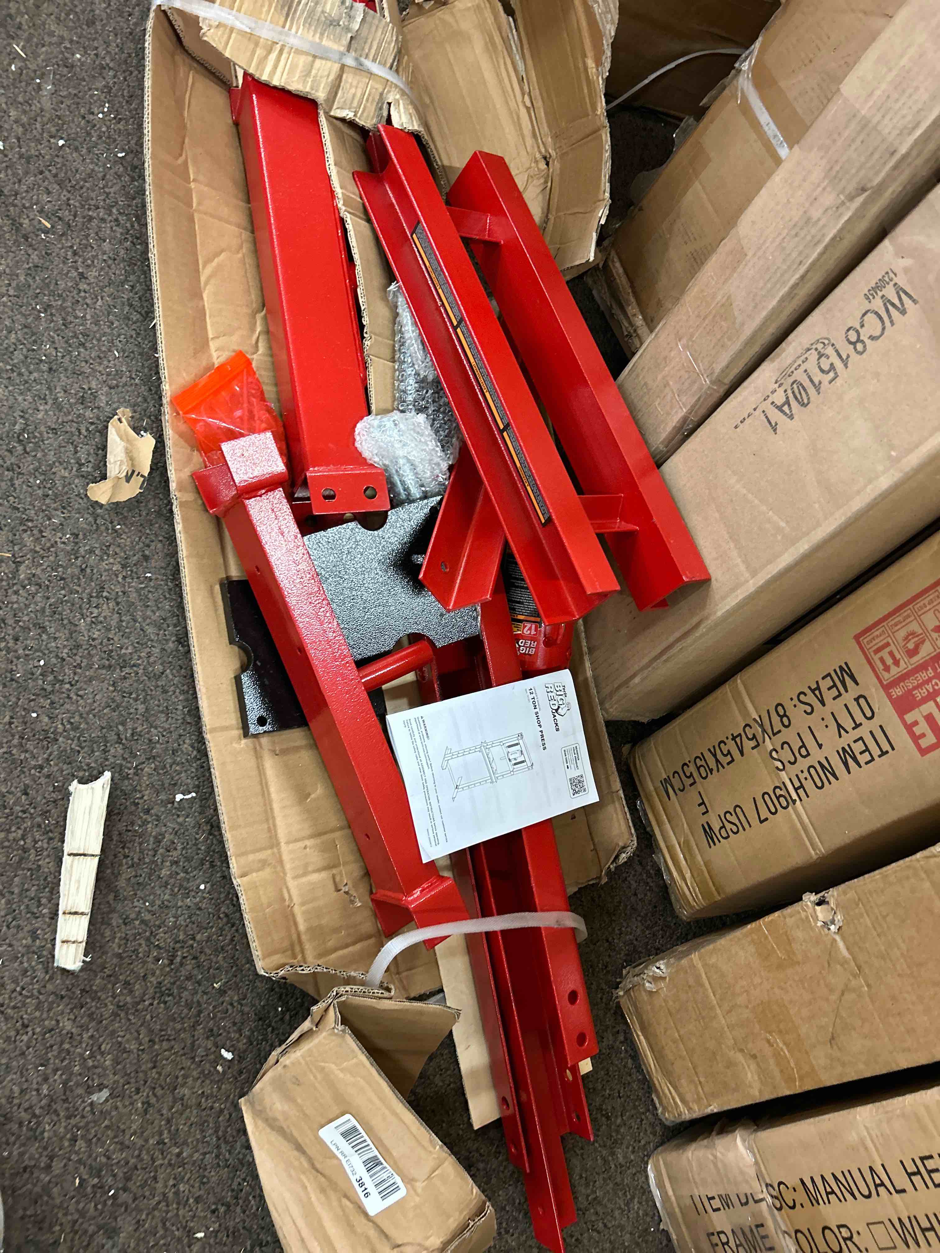 https://s3.amazonaws.com/lotting-images-prod/phillipi/RED4124690_1688044933783.jpeg