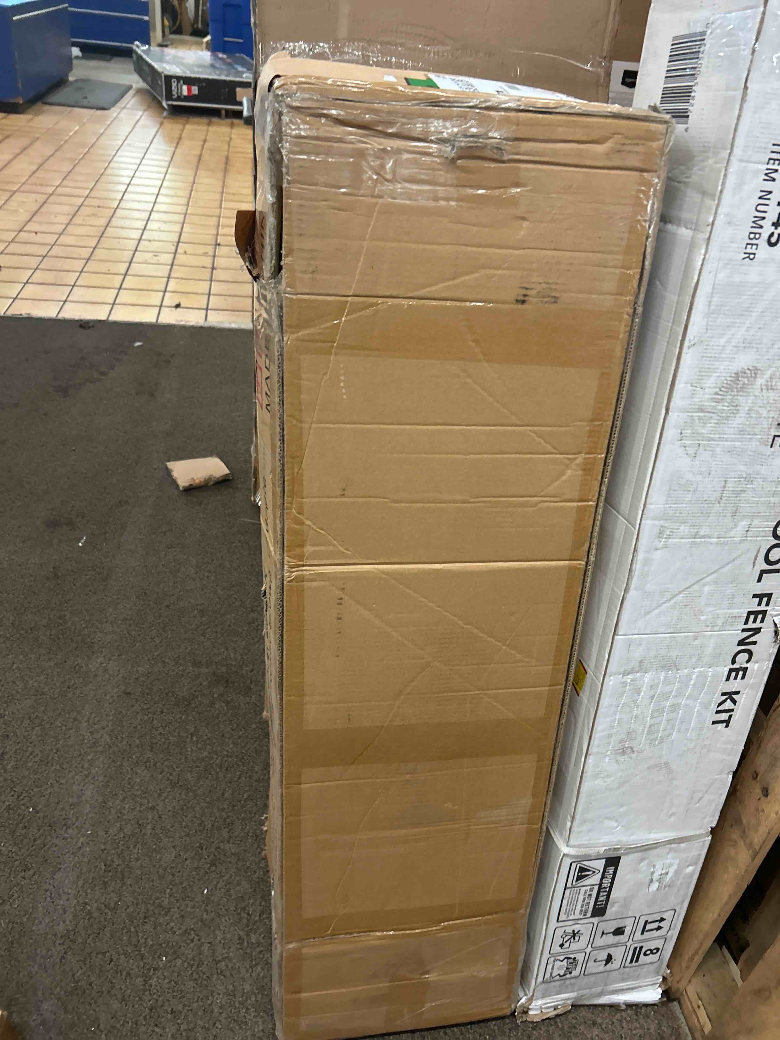 https://s3.amazonaws.com/lotting-images-prod/phillipi/RED4124700_1687877118333.jpeg