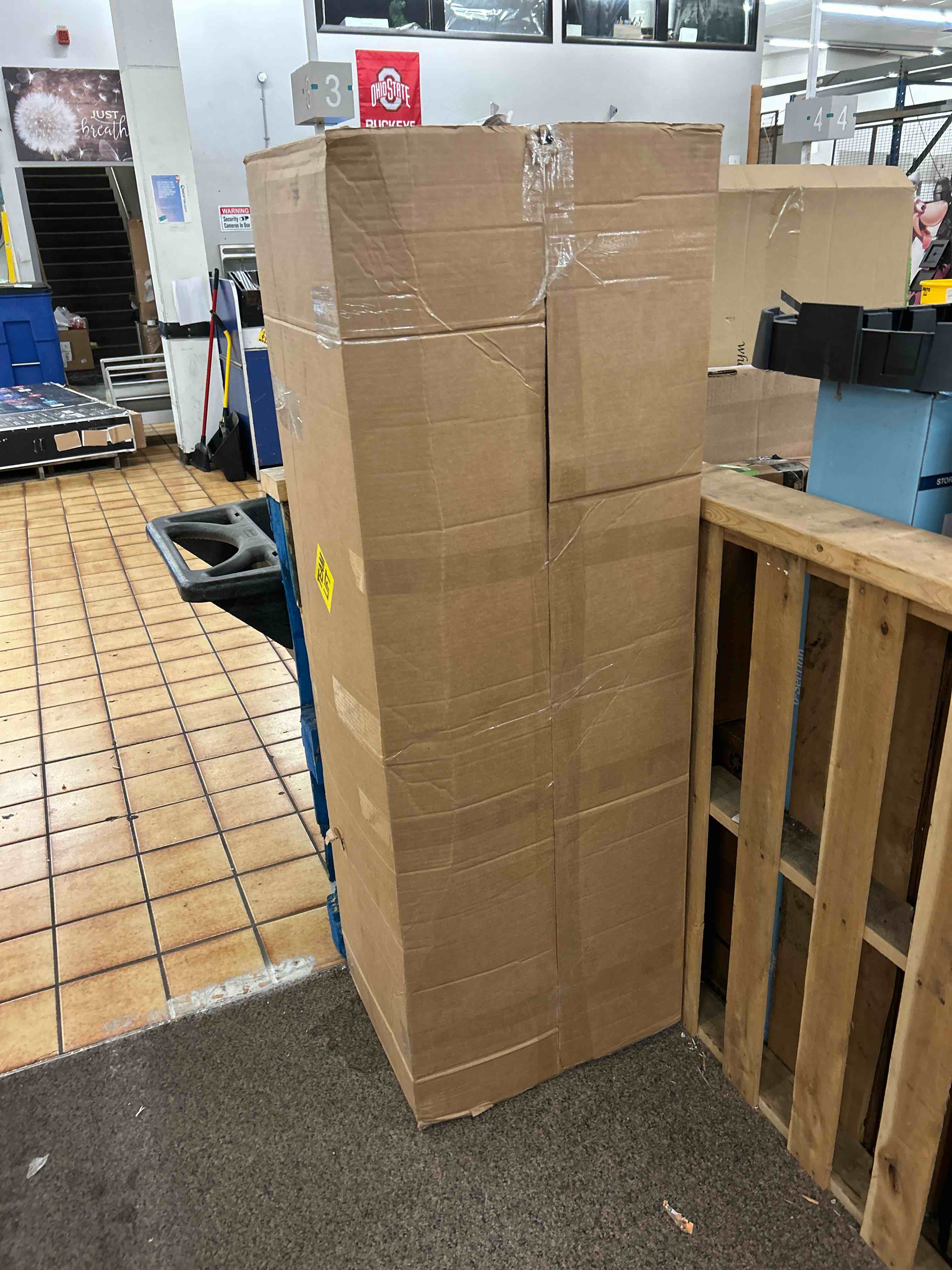 https://s3.amazonaws.com/lotting-images-prod/phillipi/RED4124712_1687870784562.jpeg