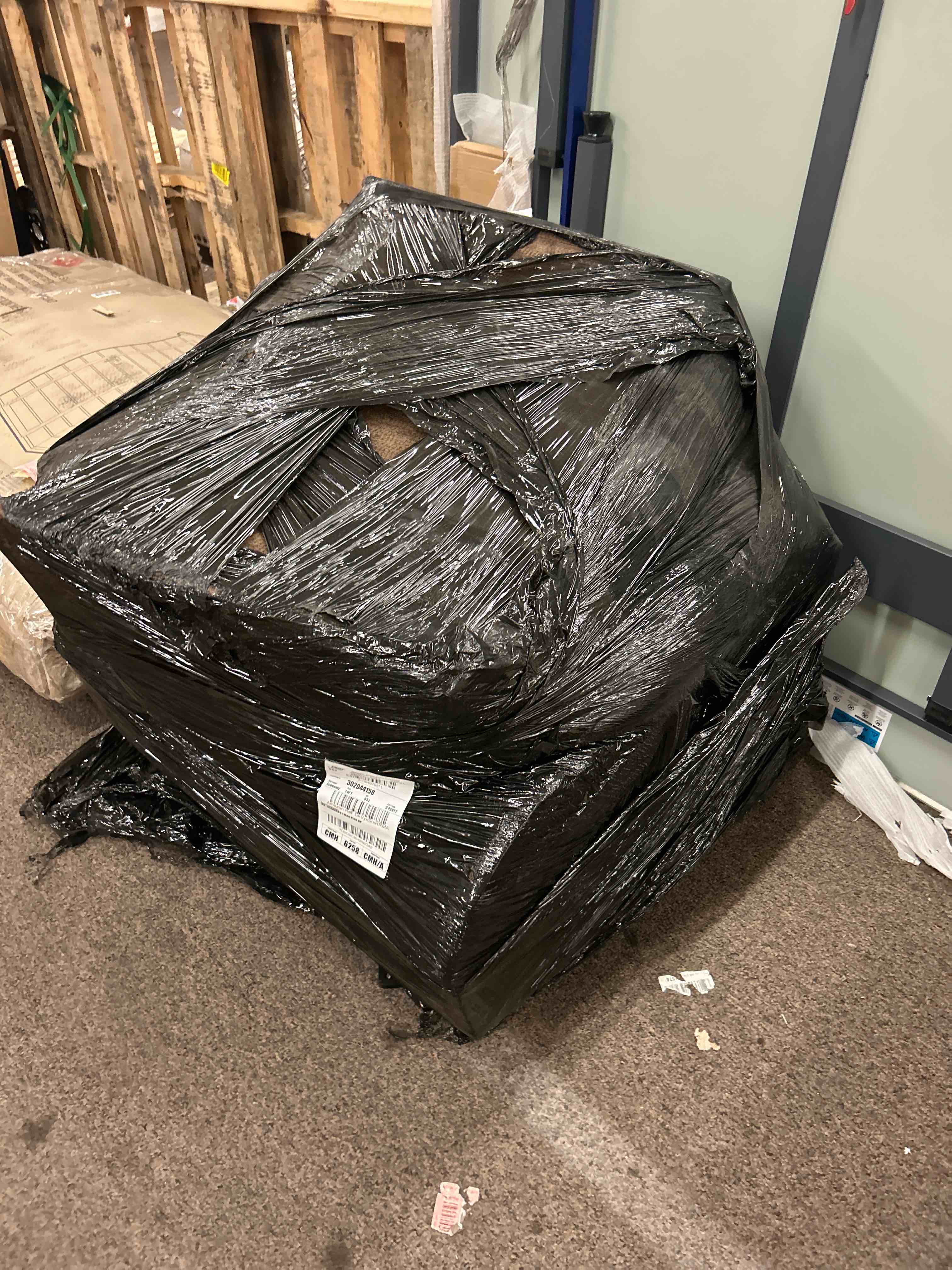 https://s3.amazonaws.com/lotting-images-prod/phillipi/RED4124765_1687536138392.jpeg