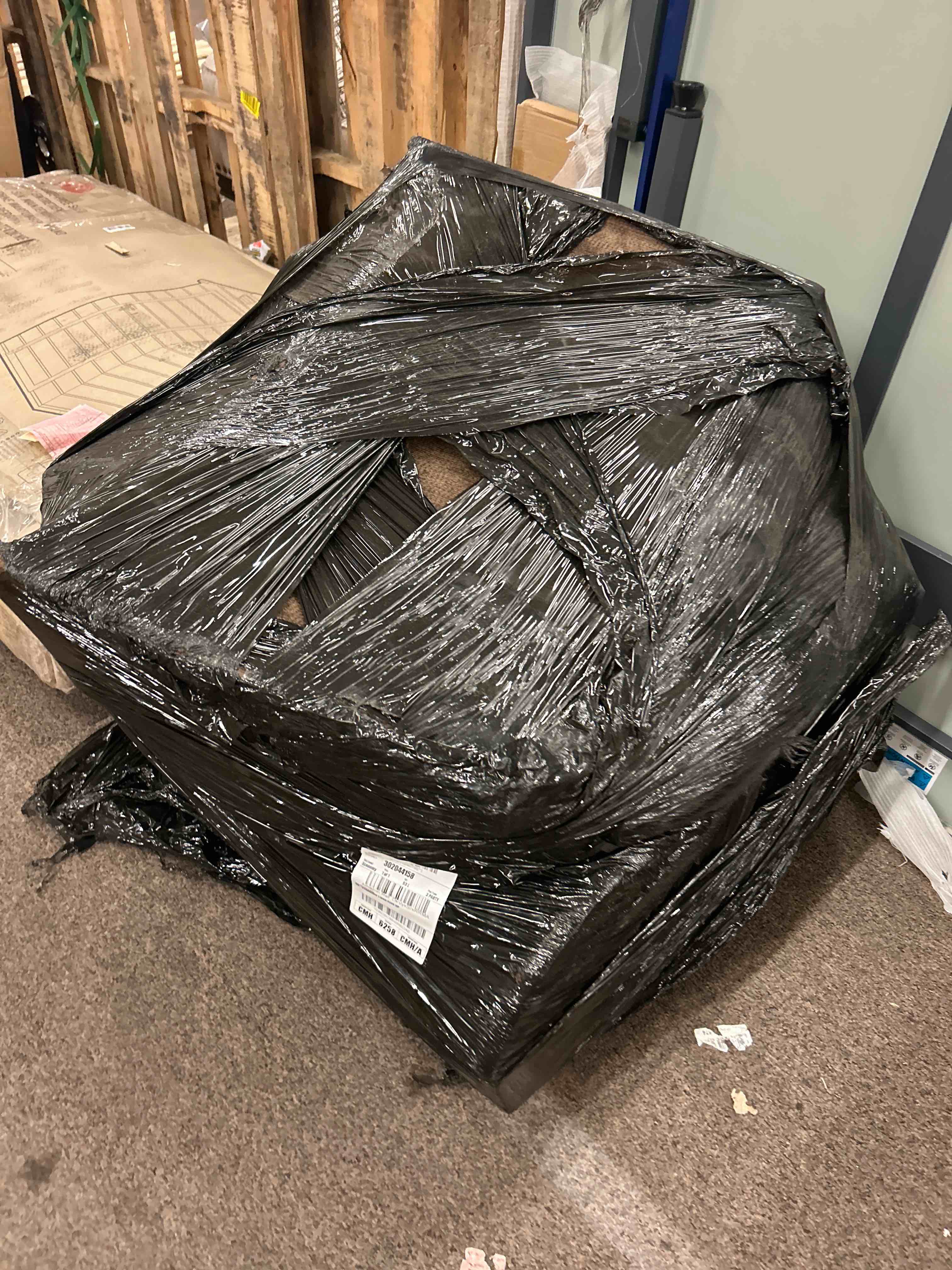https://s3.amazonaws.com/lotting-images-prod/phillipi/RED4124765_1687536139488.jpeg