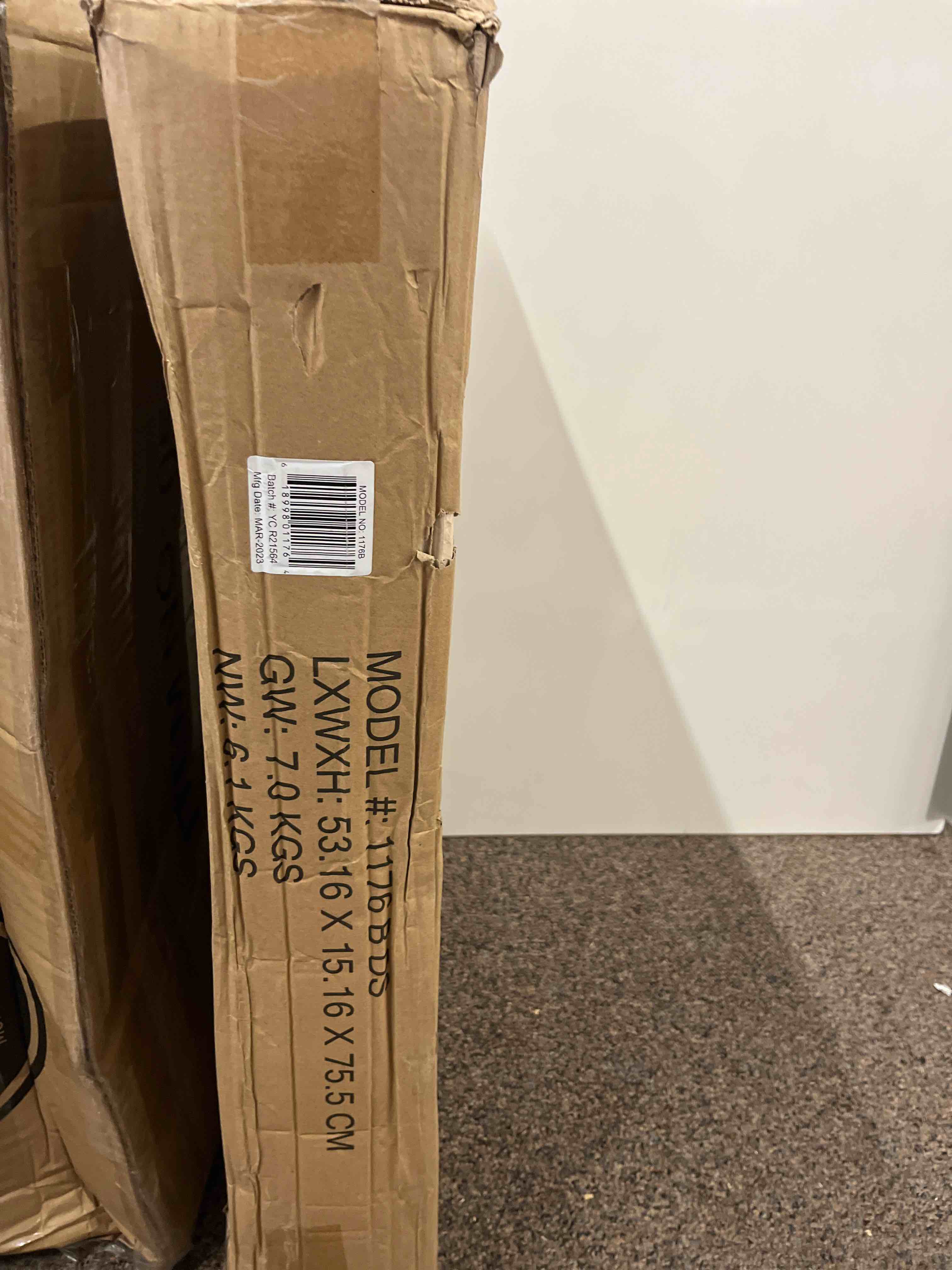 https://s3.amazonaws.com/lotting-images-prod/phillipi/RED4125953_1688403421829.jpeg