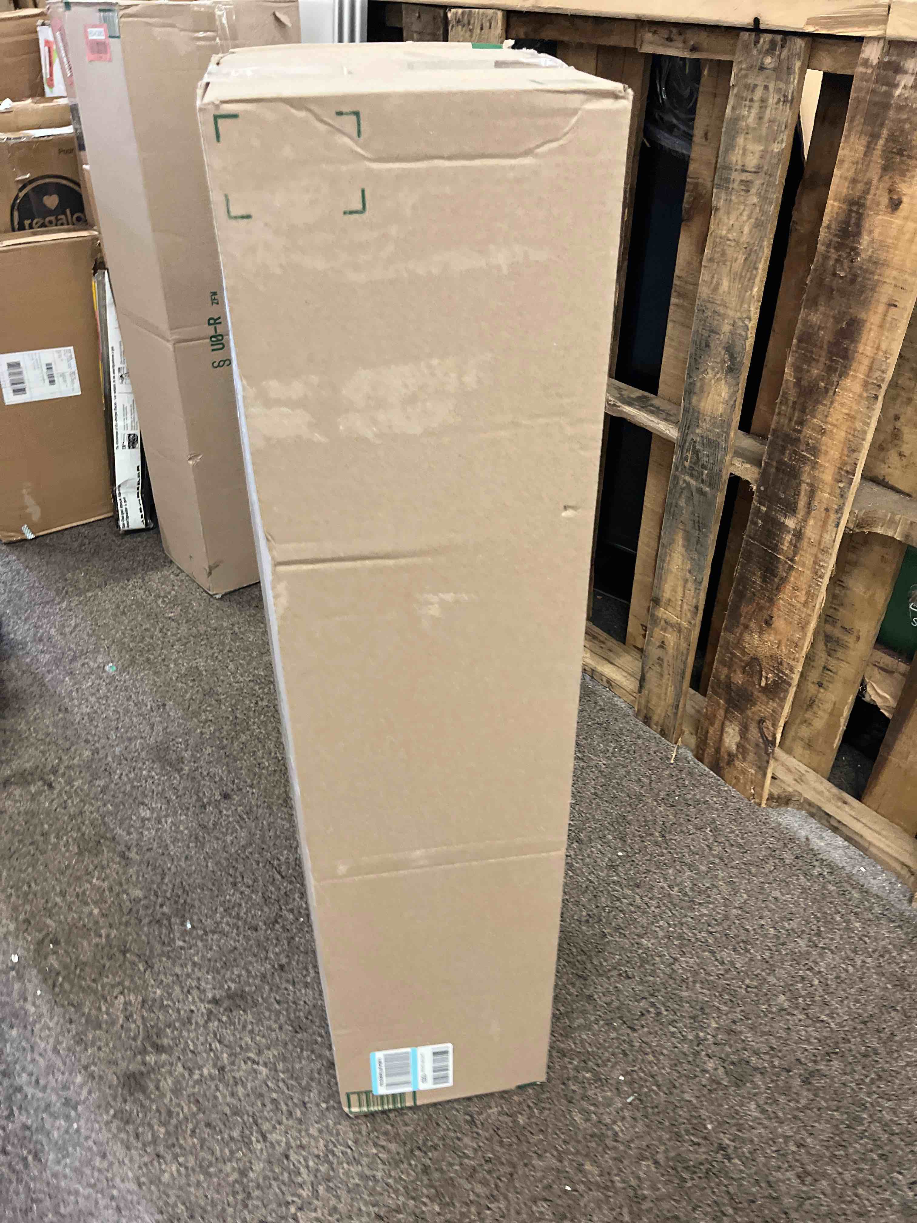 https://s3.amazonaws.com/lotting-images-prod/phillipi/RED4125964_1688404500607.jpeg