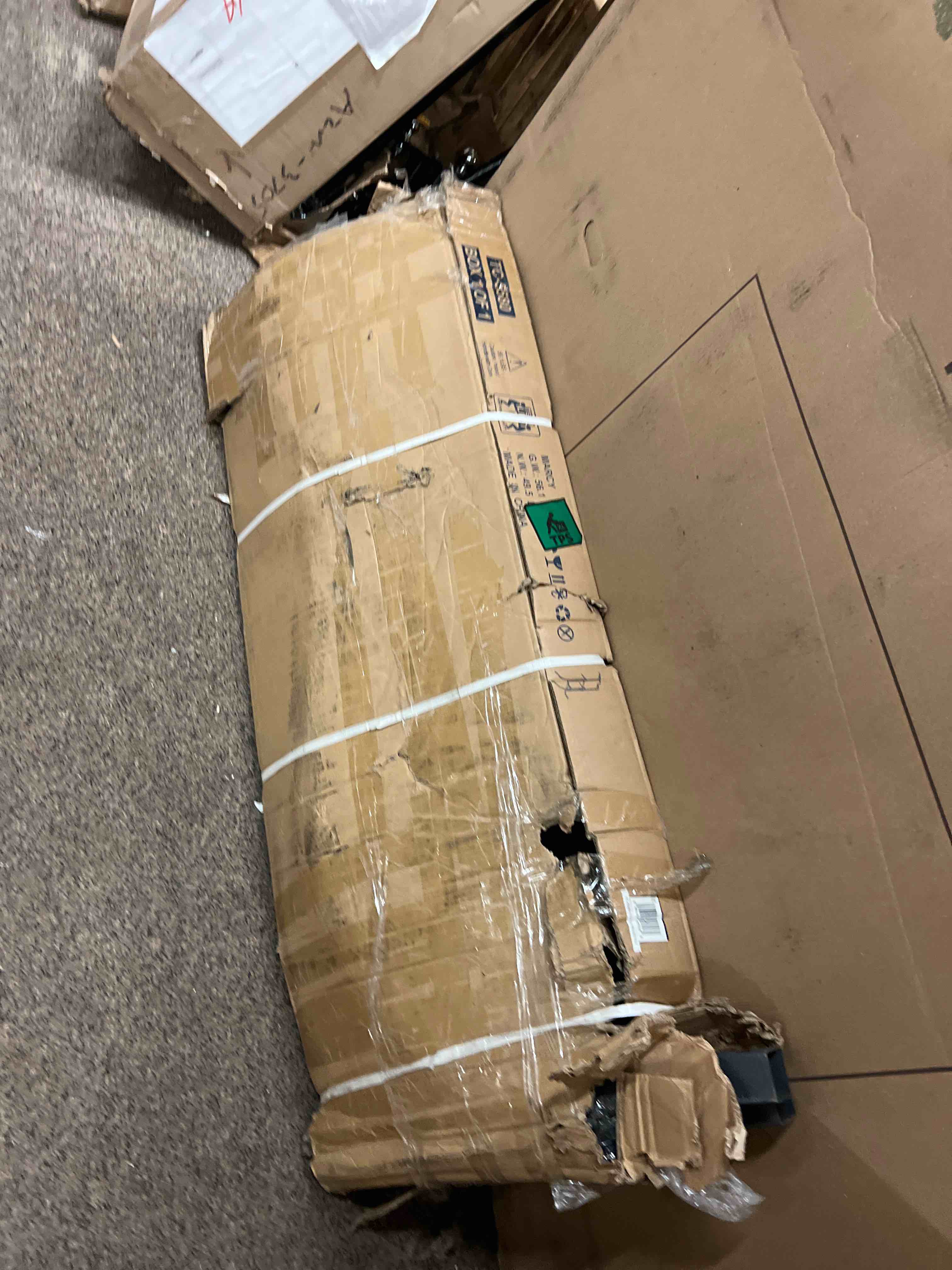 https://s3.amazonaws.com/lotting-images-prod/phillipi/RED4126724_1690384217900.jpeg