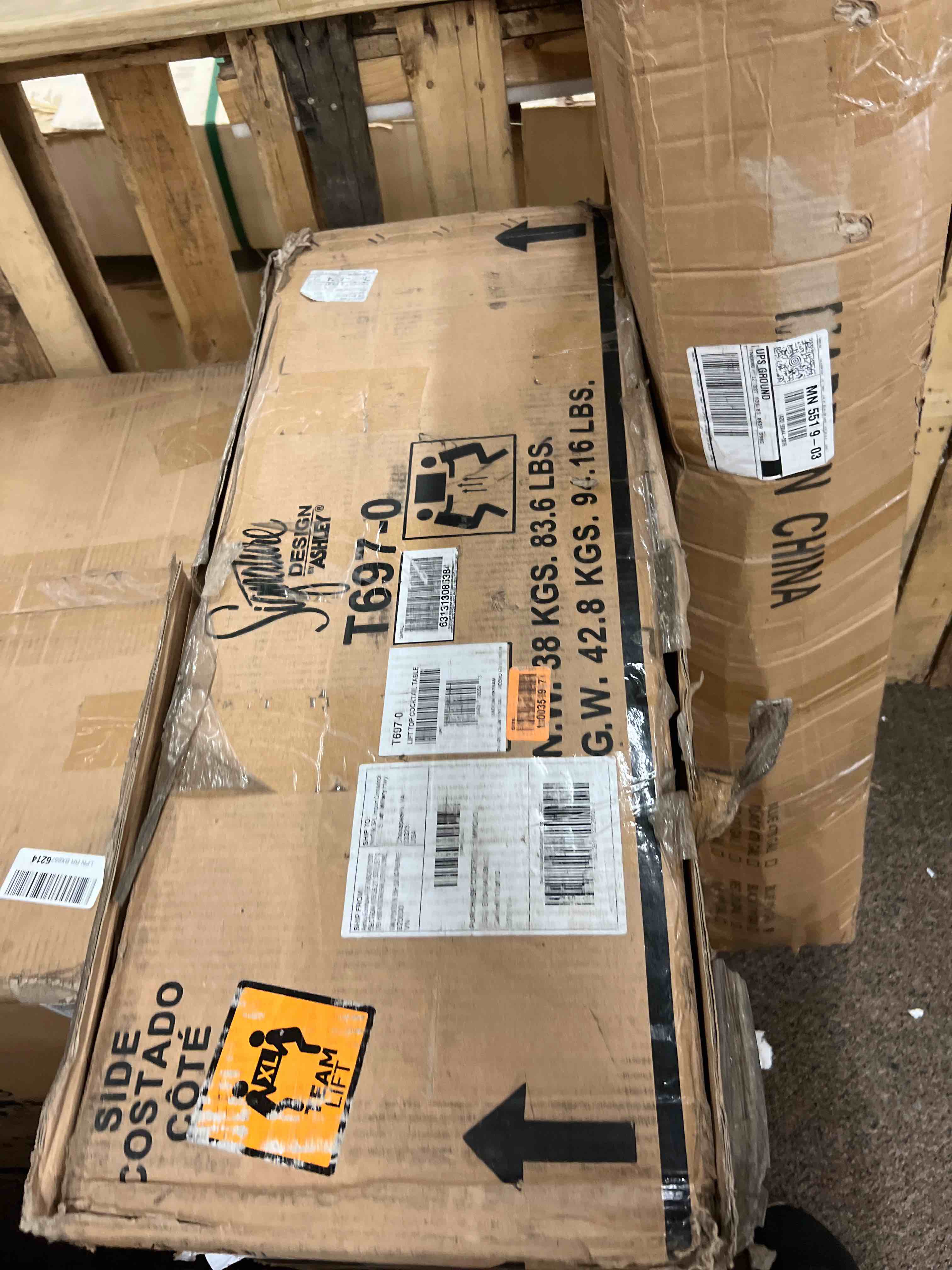 https://s3.amazonaws.com/lotting-images-prod/phillipi/RED4126730_1690384417464.jpeg