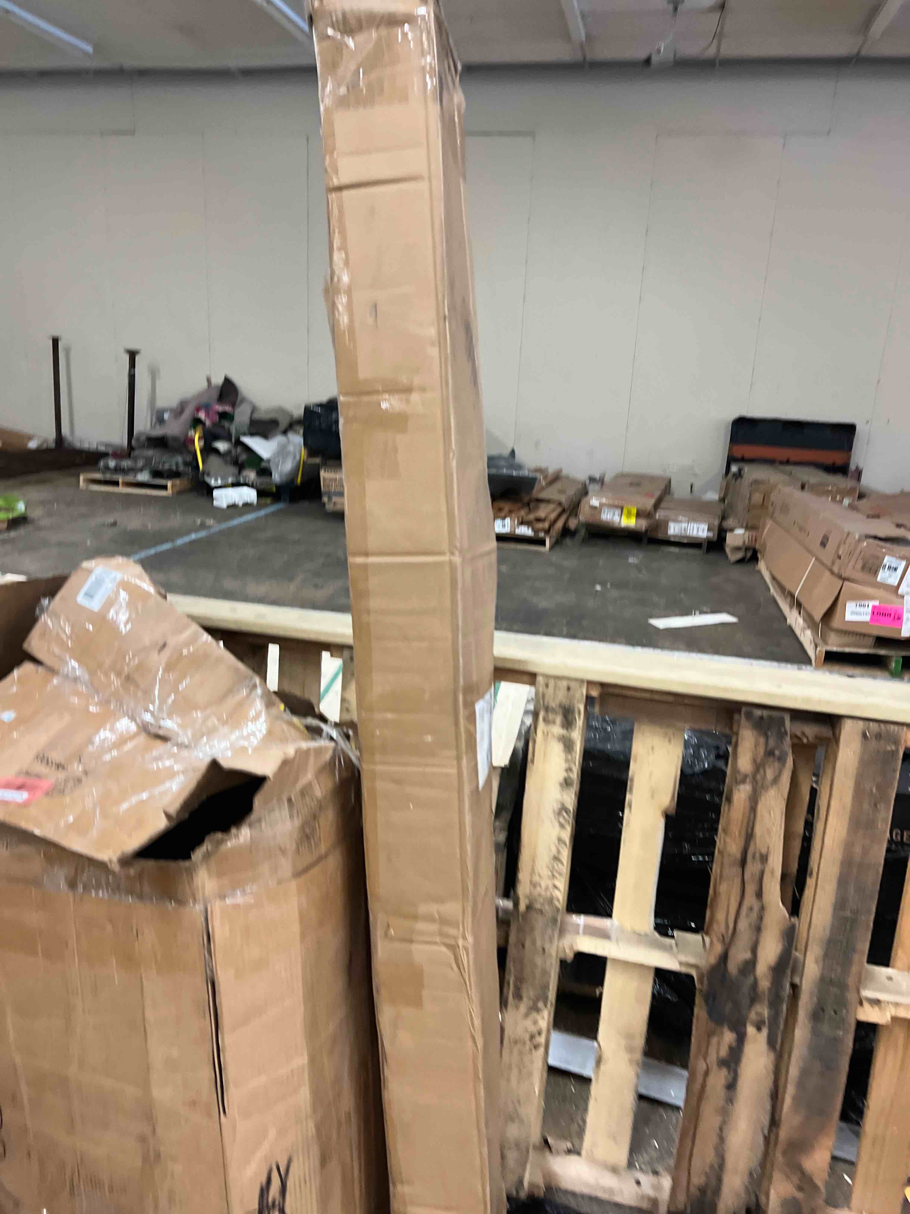 https://s3.amazonaws.com/lotting-images-prod/phillipi/RED4126735_1690384869675.jpeg