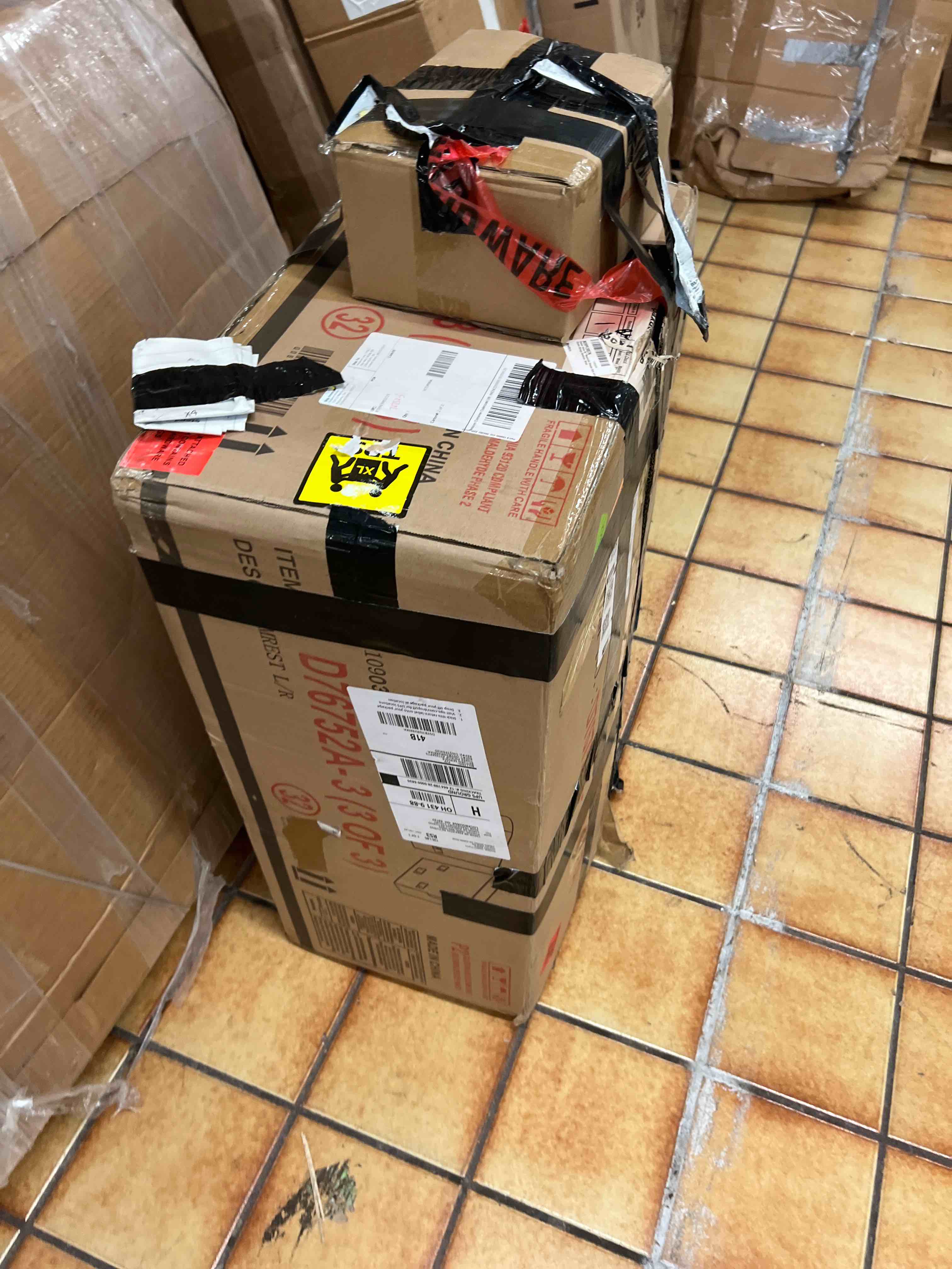 https://s3.amazonaws.com/lotting-images-prod/phillipi/RED4126738_1690385479915.jpeg