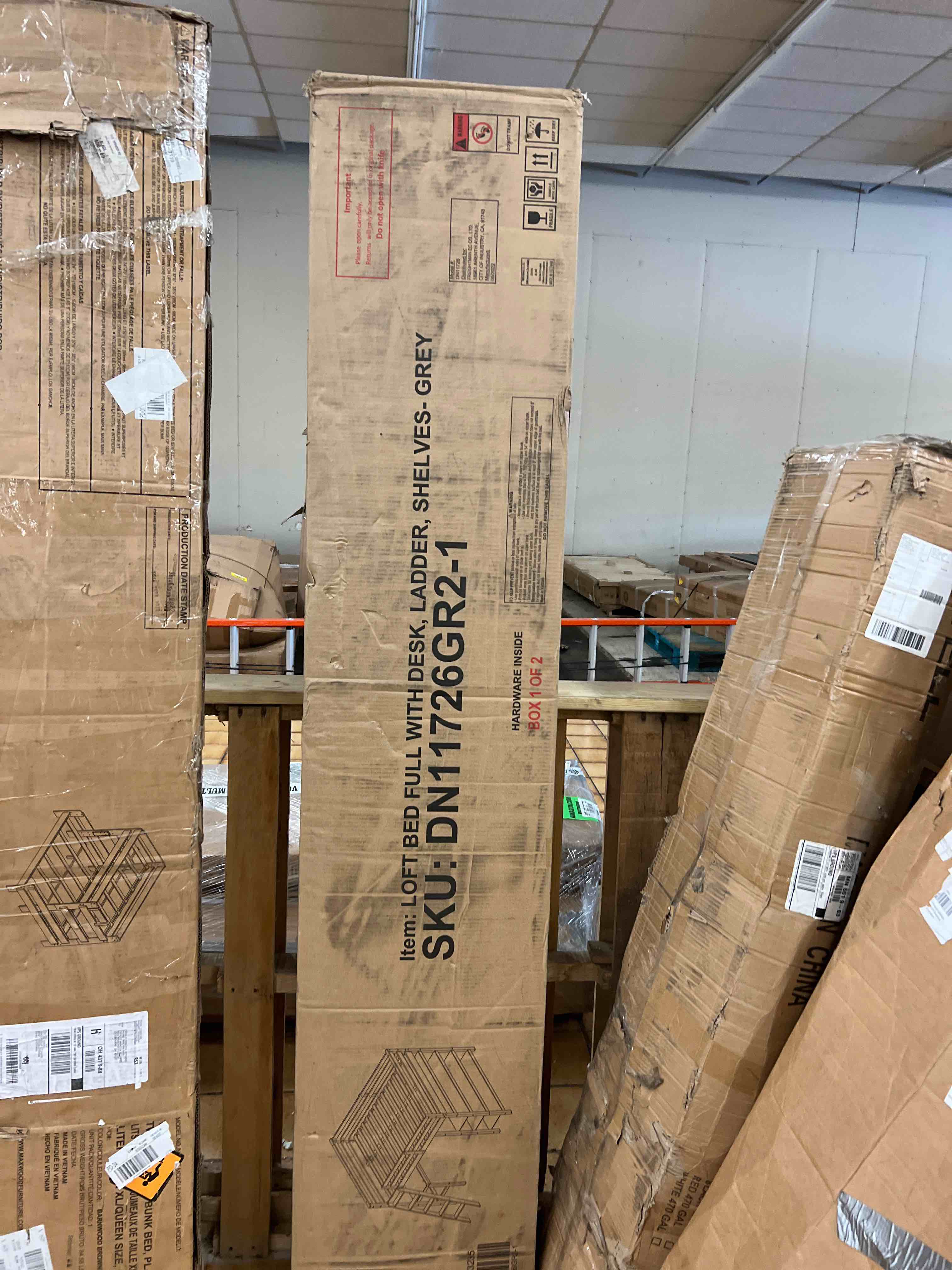 https://s3.amazonaws.com/lotting-images-prod/phillipi/RED4126739_1690386260152.jpeg