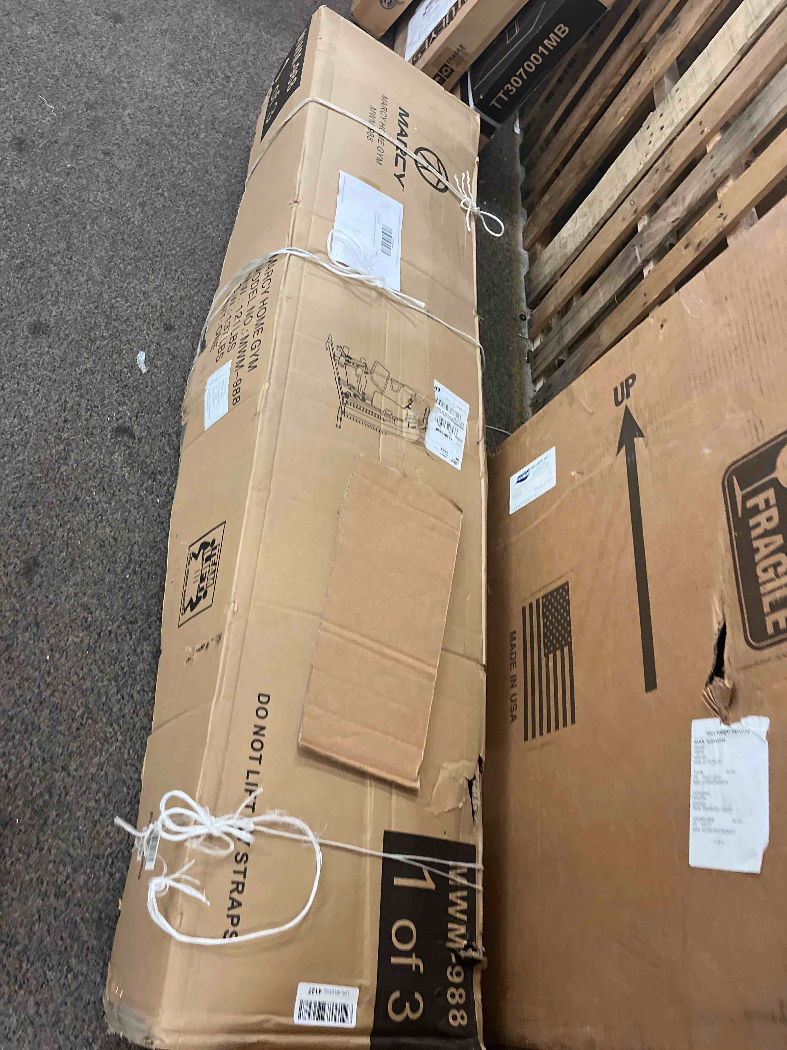 https://s3.amazonaws.com/lotting-images-prod/phillipi/RED4127306_1689358669481.jpeg