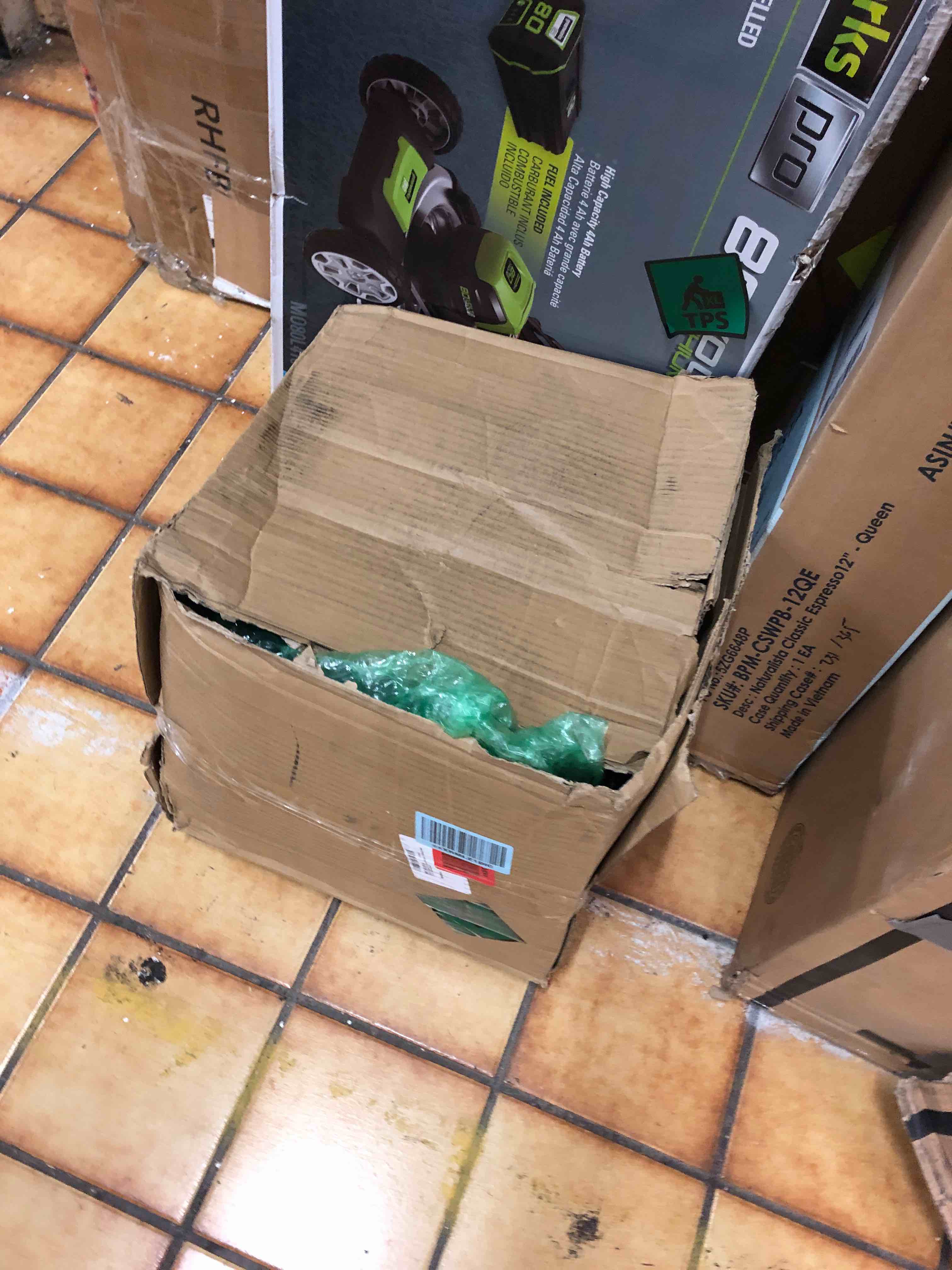 https://s3.amazonaws.com/lotting-images-prod/phillipi/RED4128172_1692200109192.jpeg