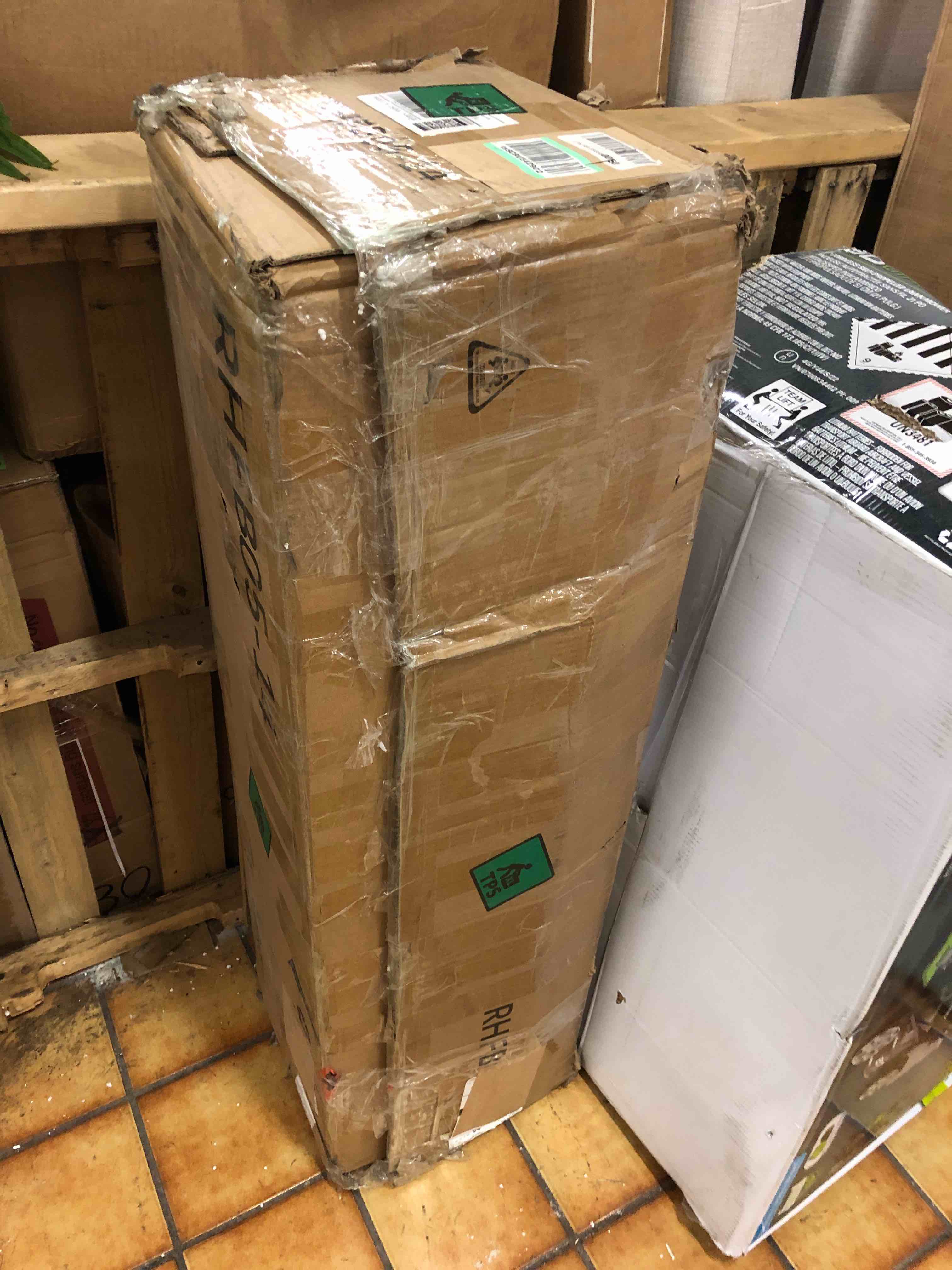 https://s3.amazonaws.com/lotting-images-prod/phillipi/RED4128173_1692200029323.jpeg