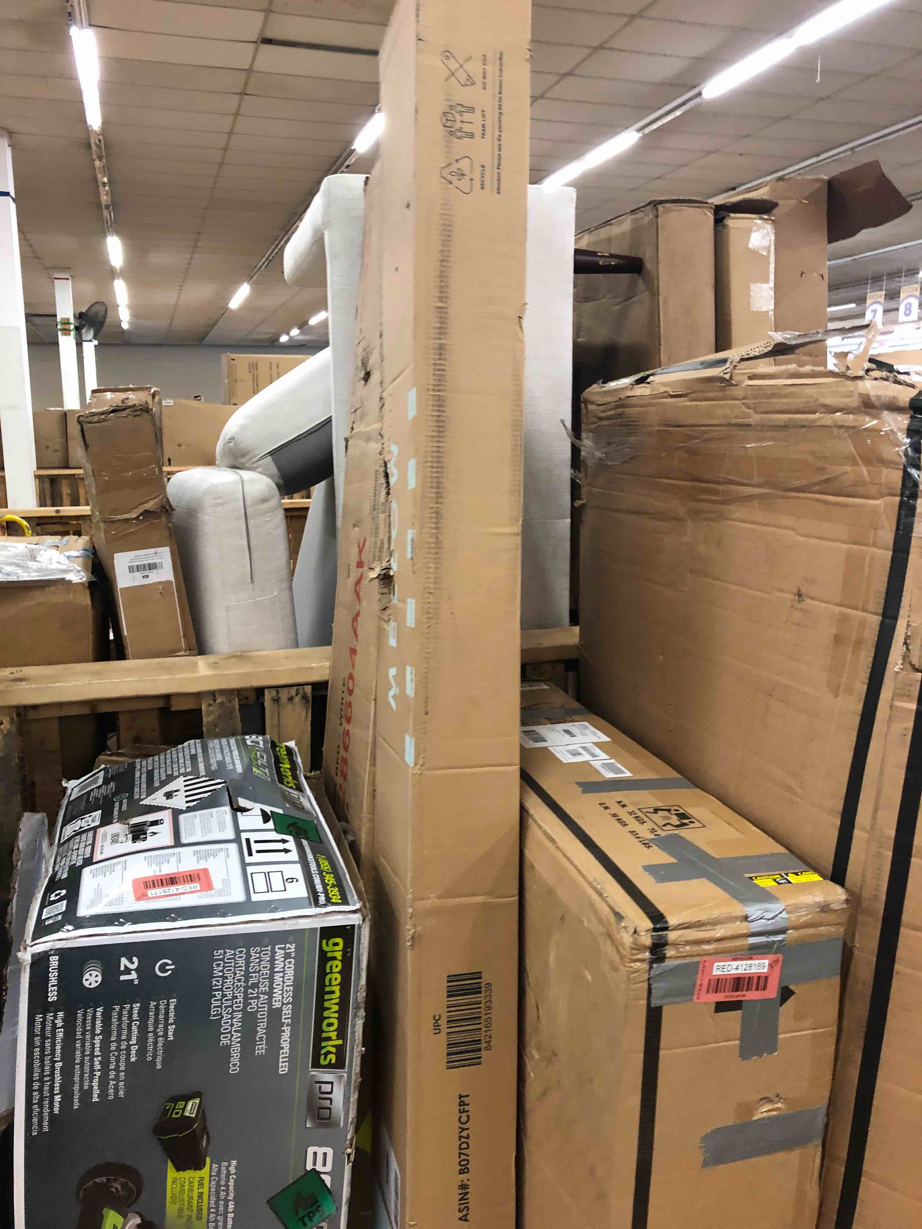 https://s3.amazonaws.com/lotting-images-prod/phillipi/RED4128174_1692199951627.jpeg