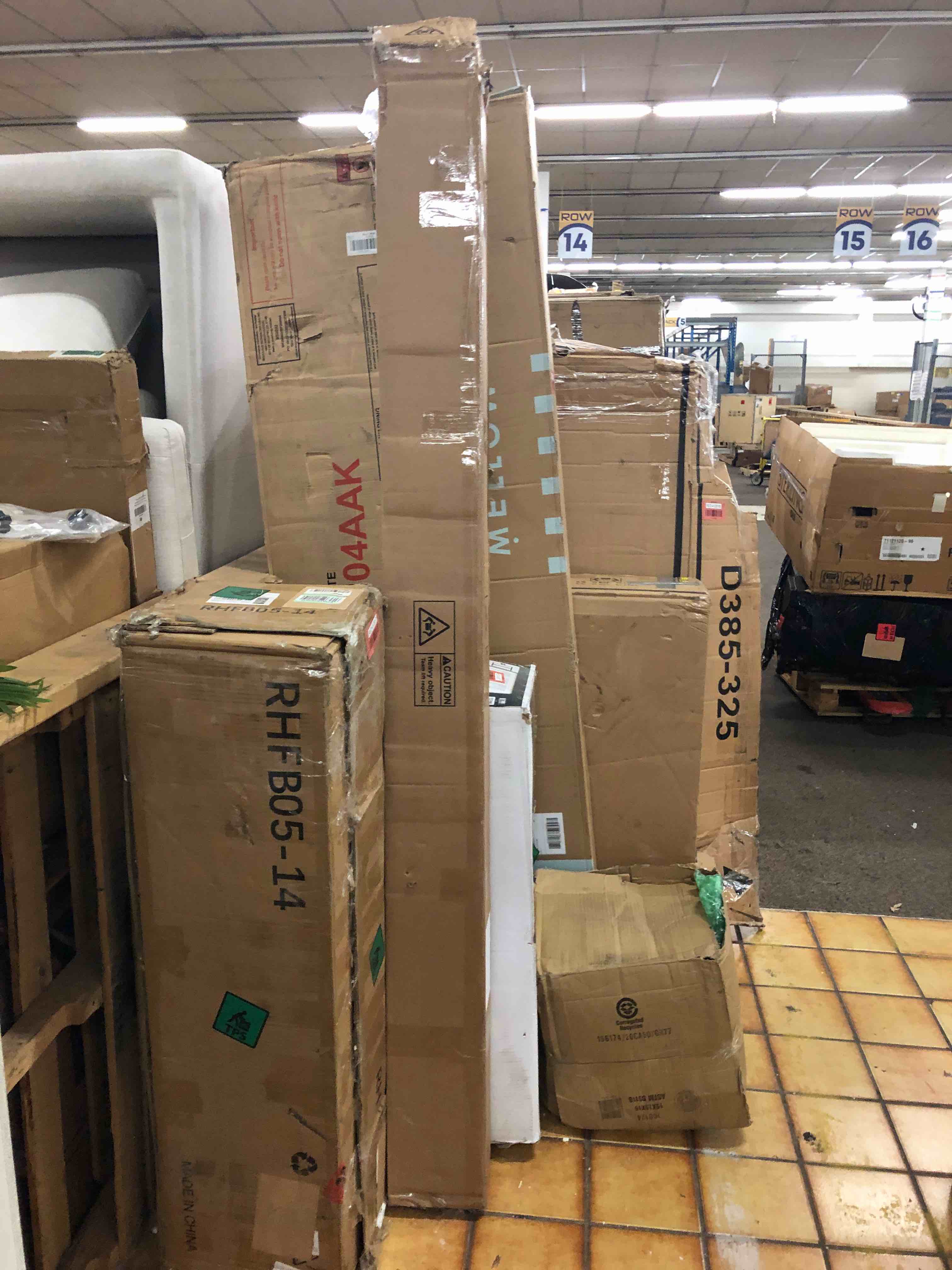 https://s3.amazonaws.com/lotting-images-prod/phillipi/RED4128175_1692200167100.jpeg