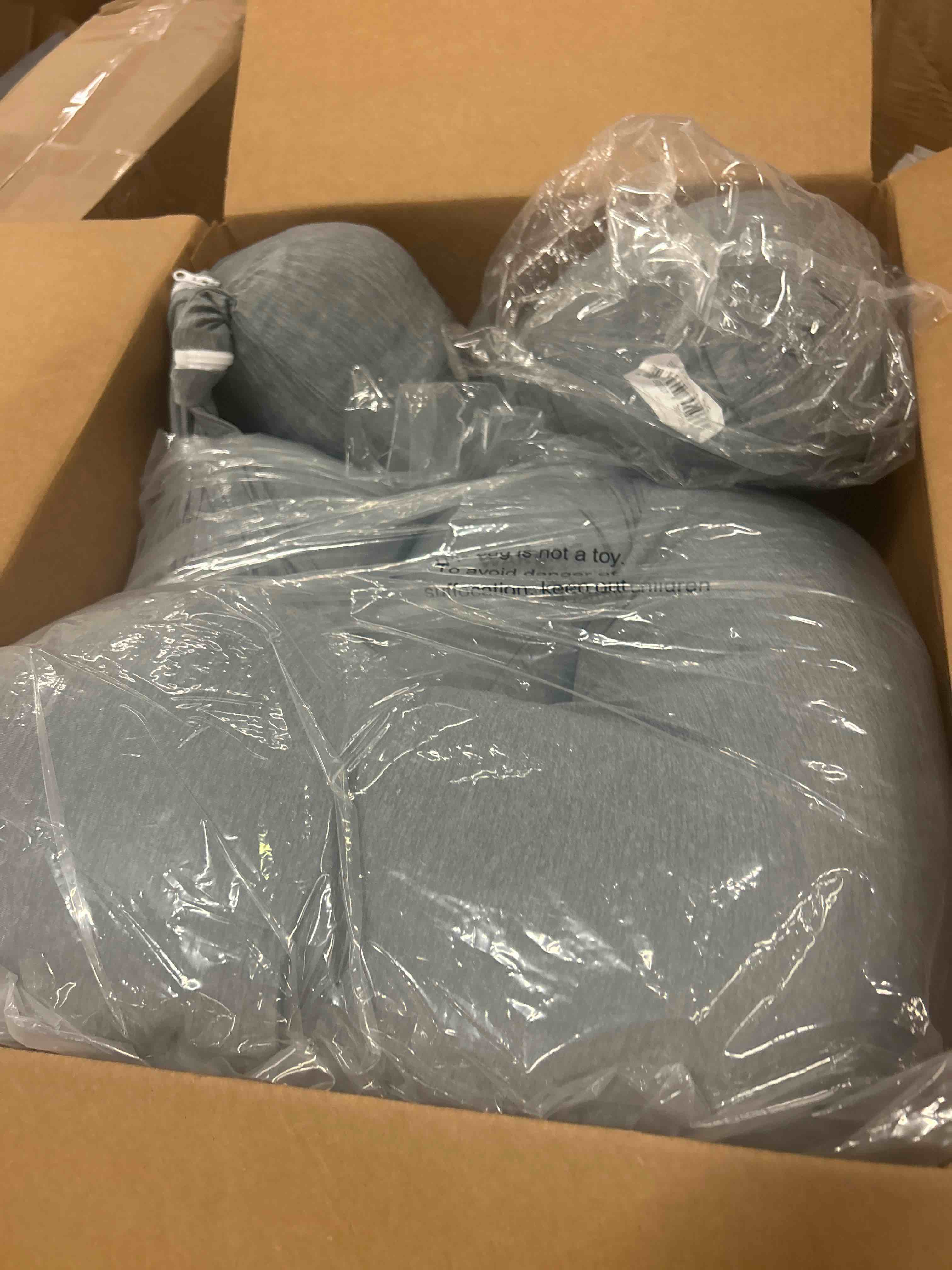 https://s3.amazonaws.com/lotting-images-prod/phillipi/RED4128556_1693596125229.jpeg
