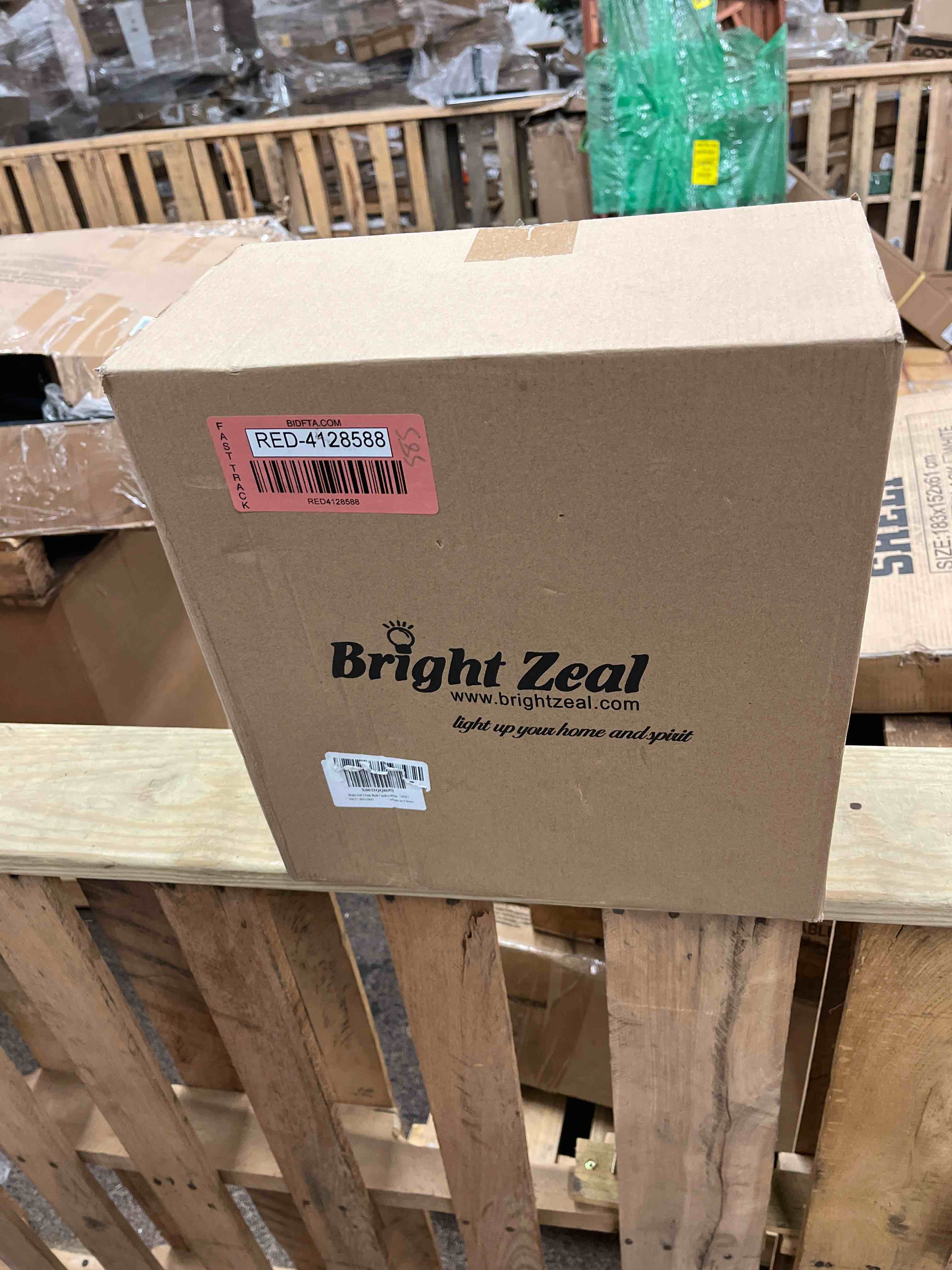 https://s3.amazonaws.com/lotting-images-prod/phillipi/RED4128588_1695144784358.jpeg