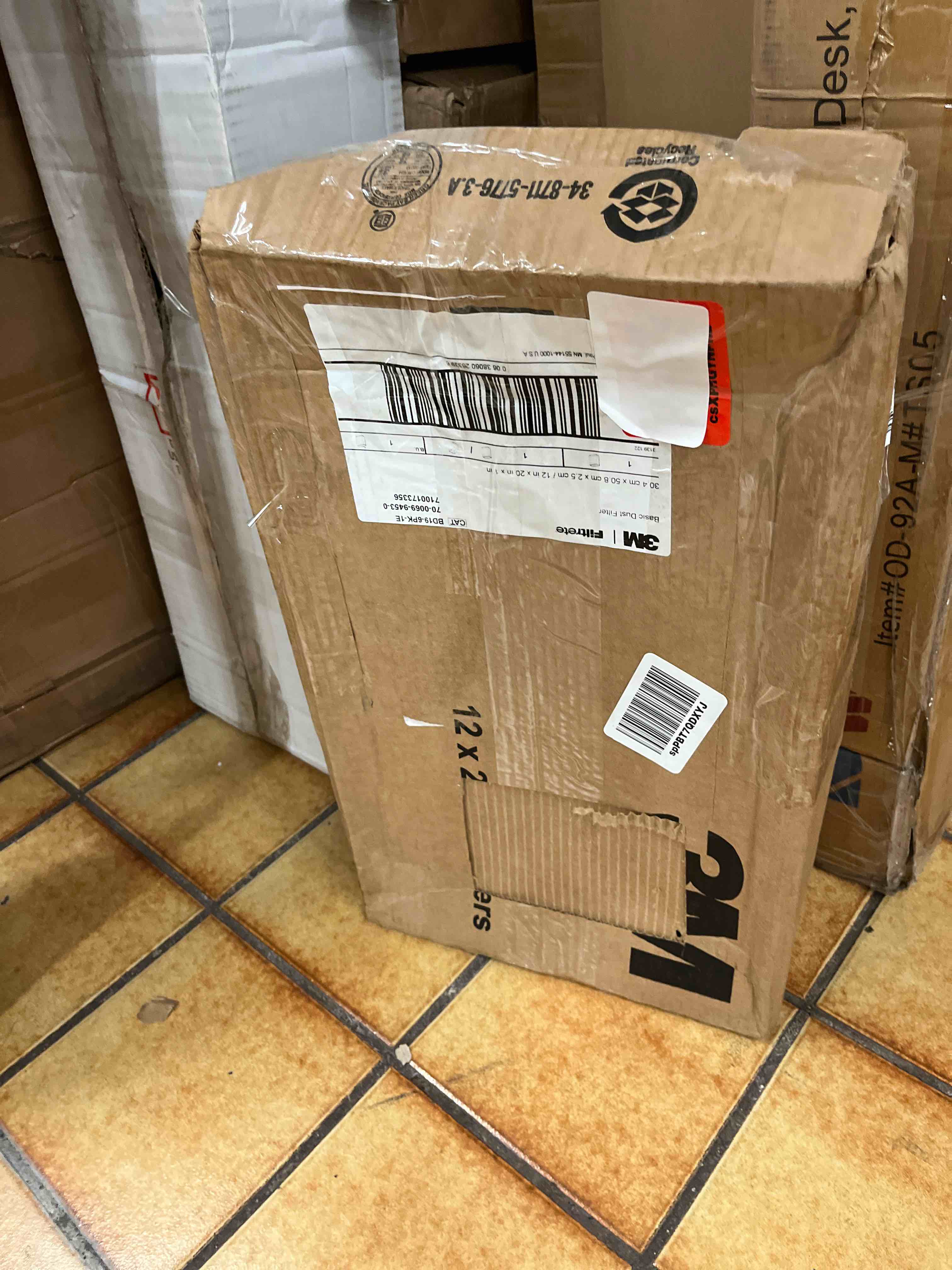 https://s3.amazonaws.com/lotting-images-prod/phillipi/RED4128594_1695147682445.jpeg