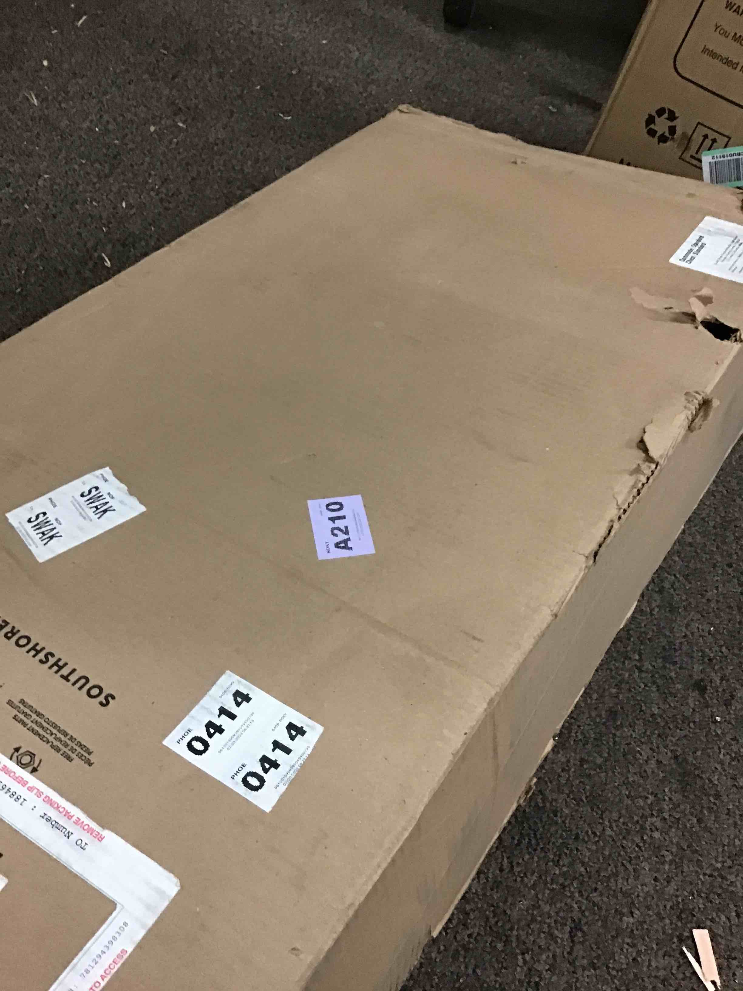 https://s3.amazonaws.com/lotting-images-prod/phillipi/RED4129029_1692991866754.jpeg