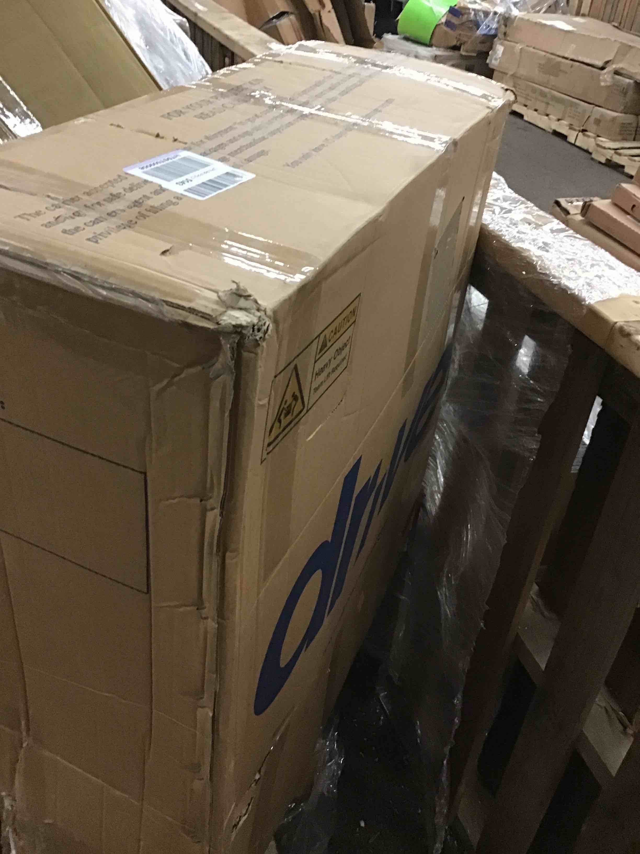 https://s3.amazonaws.com/lotting-images-prod/phillipi/RED4129083_1692982372673.jpeg