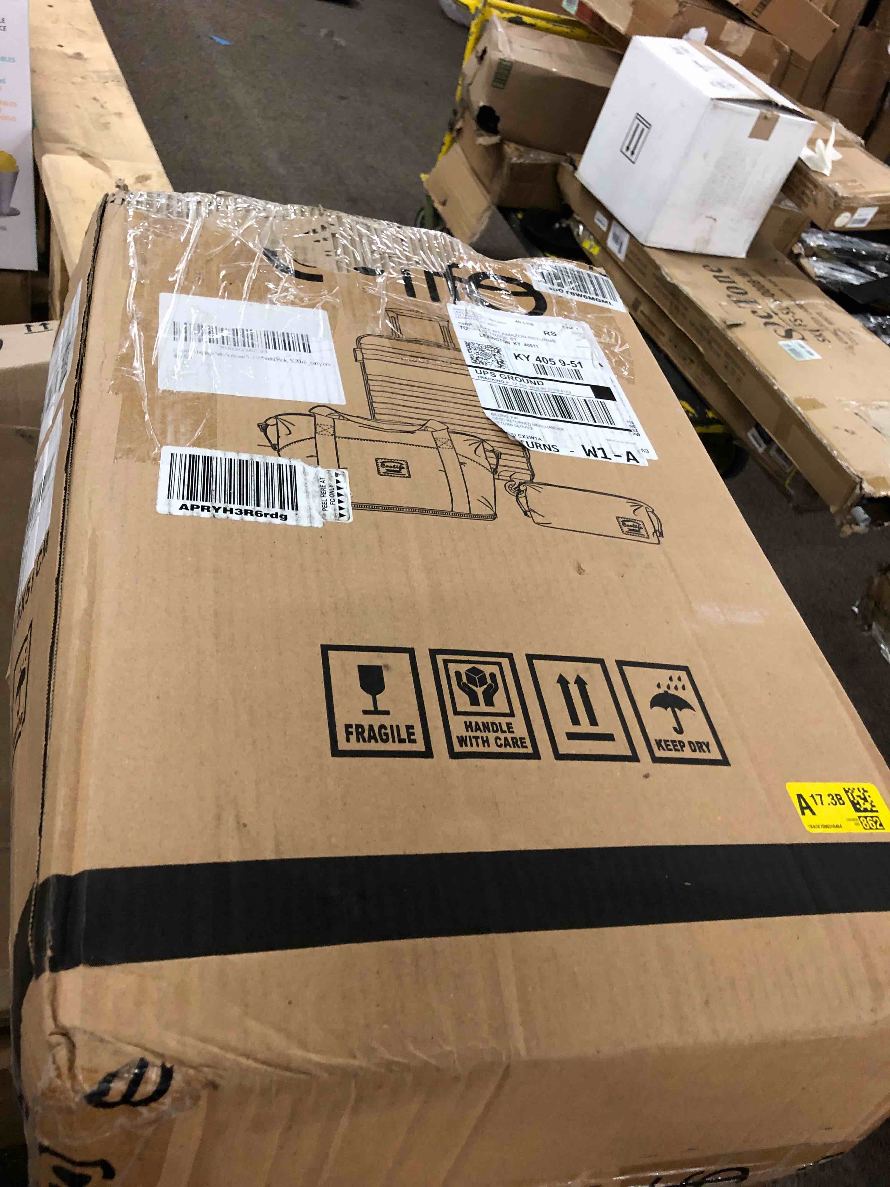 https://s3.amazonaws.com/lotting-images-prod/phillipi/RED4129286_1693356659174.jpeg