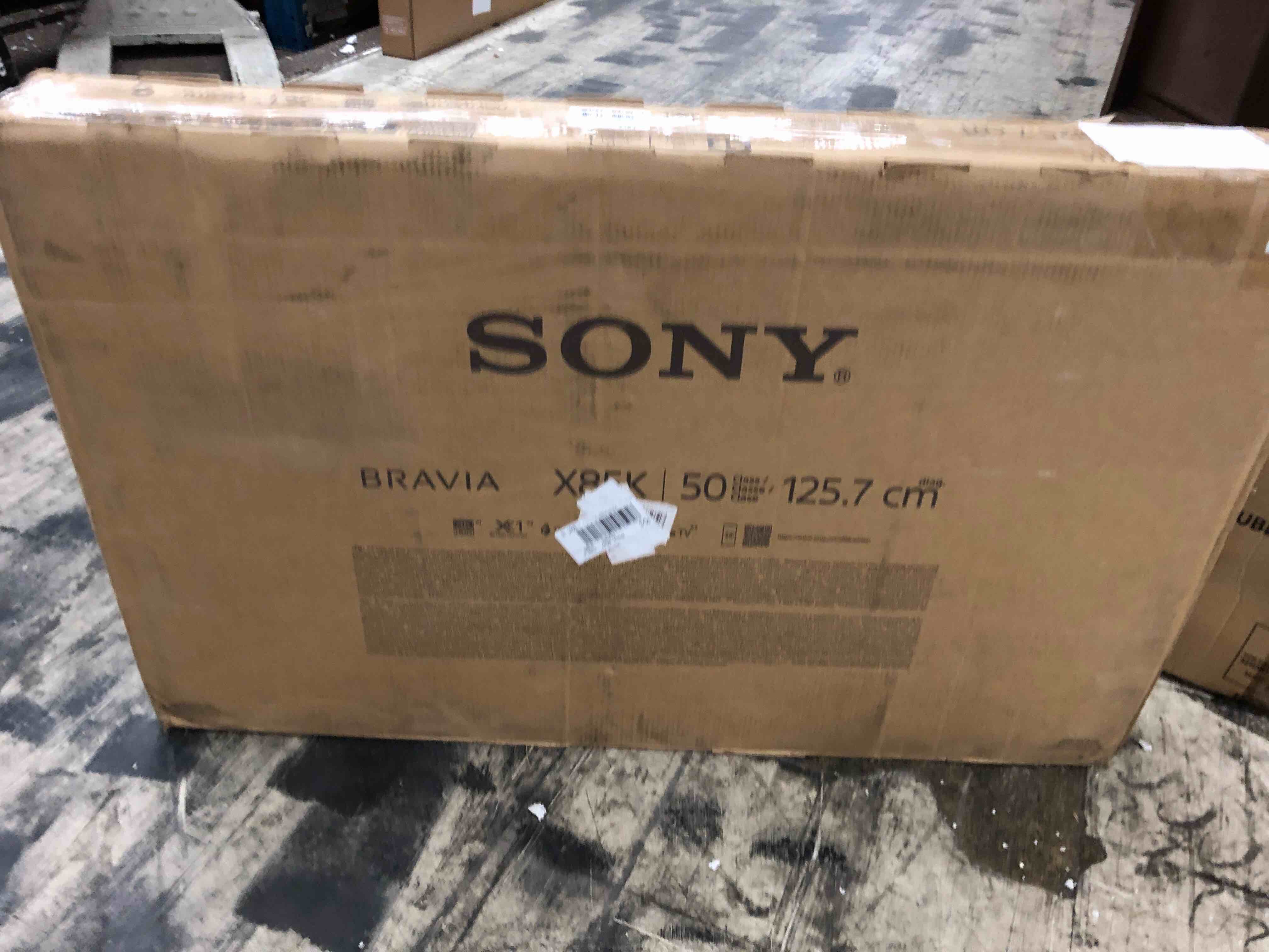 https://s3.amazonaws.com/lotting-images-prod/phillipi/RED4129386_1693492047740.jpeg