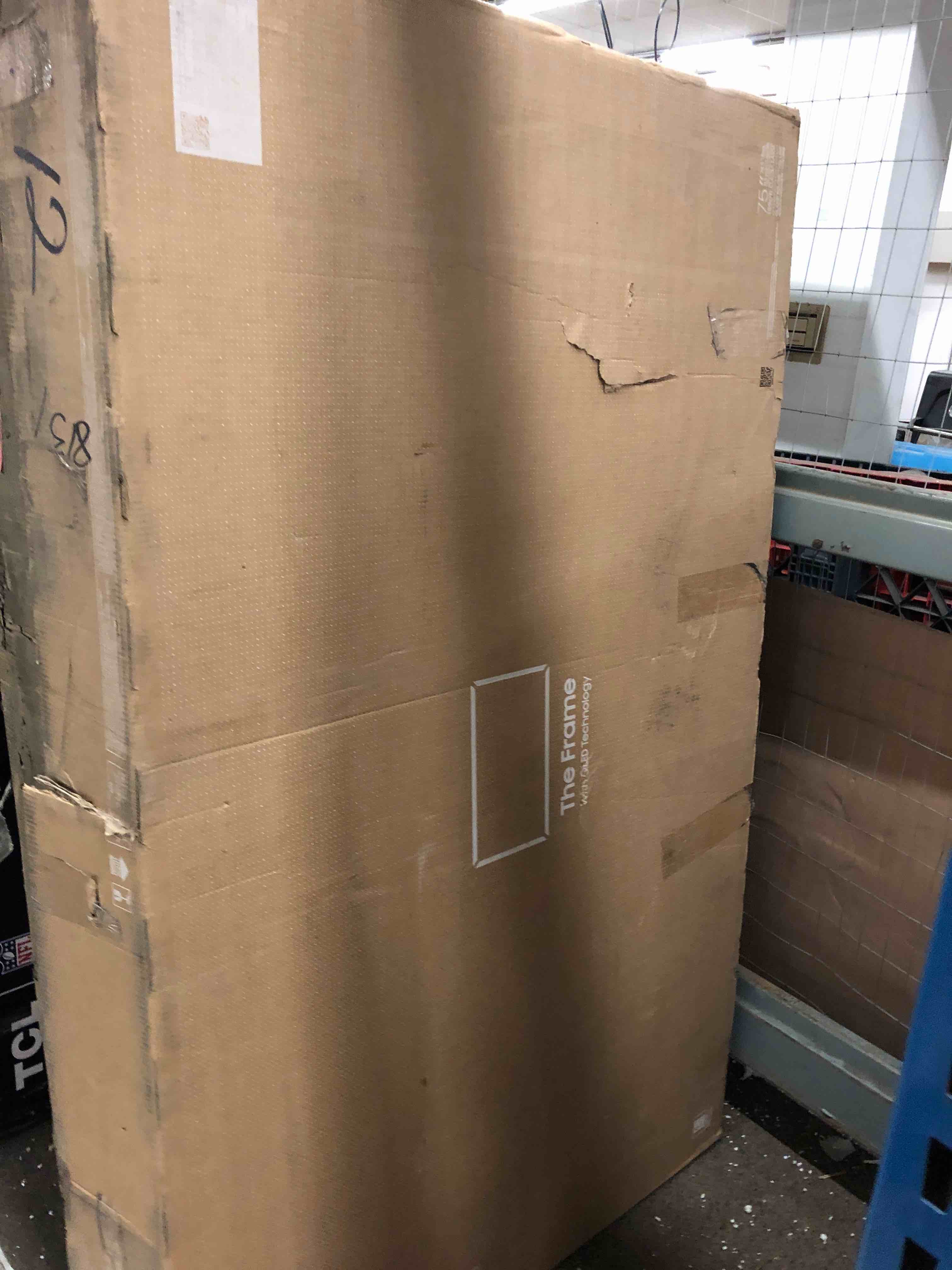 https://s3.amazonaws.com/lotting-images-prod/phillipi/RED4129387_1693492825154.jpeg