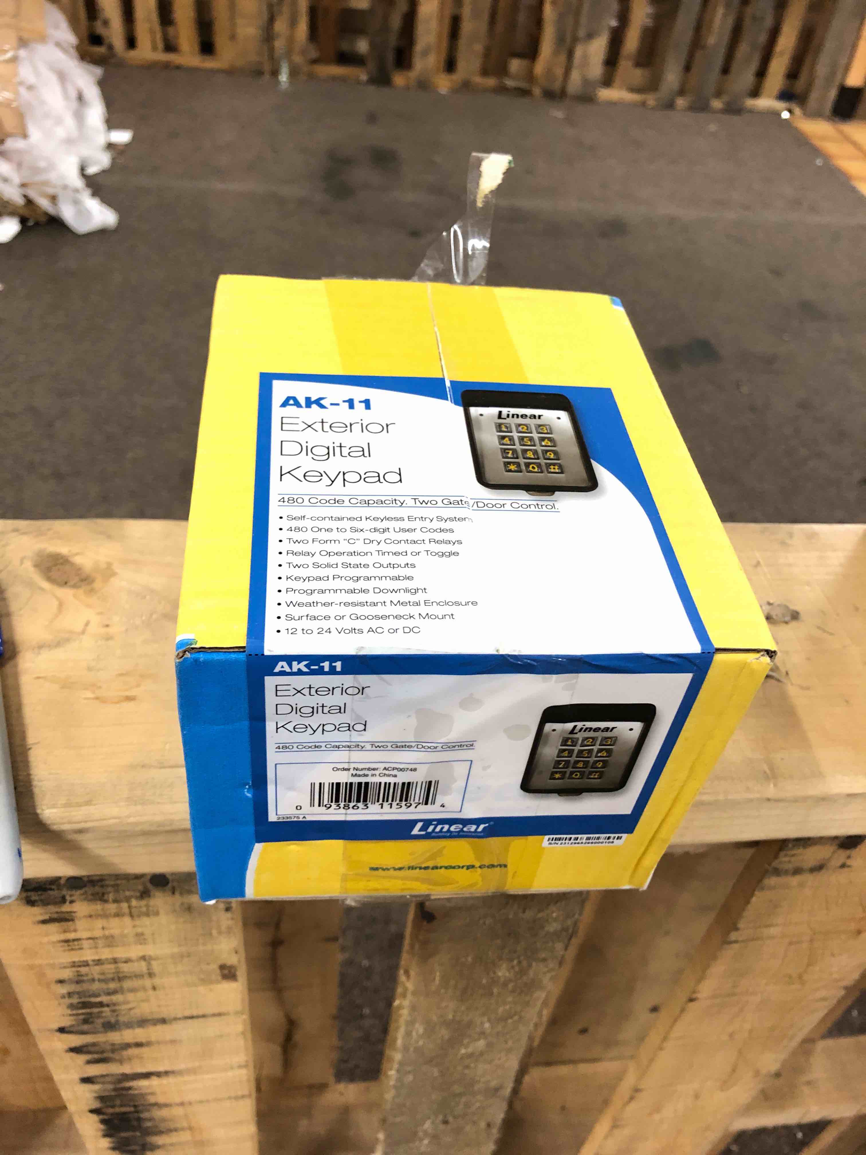https://s3.amazonaws.com/lotting-images-prod/phillipi/RED4129822_1694446937270.jpeg