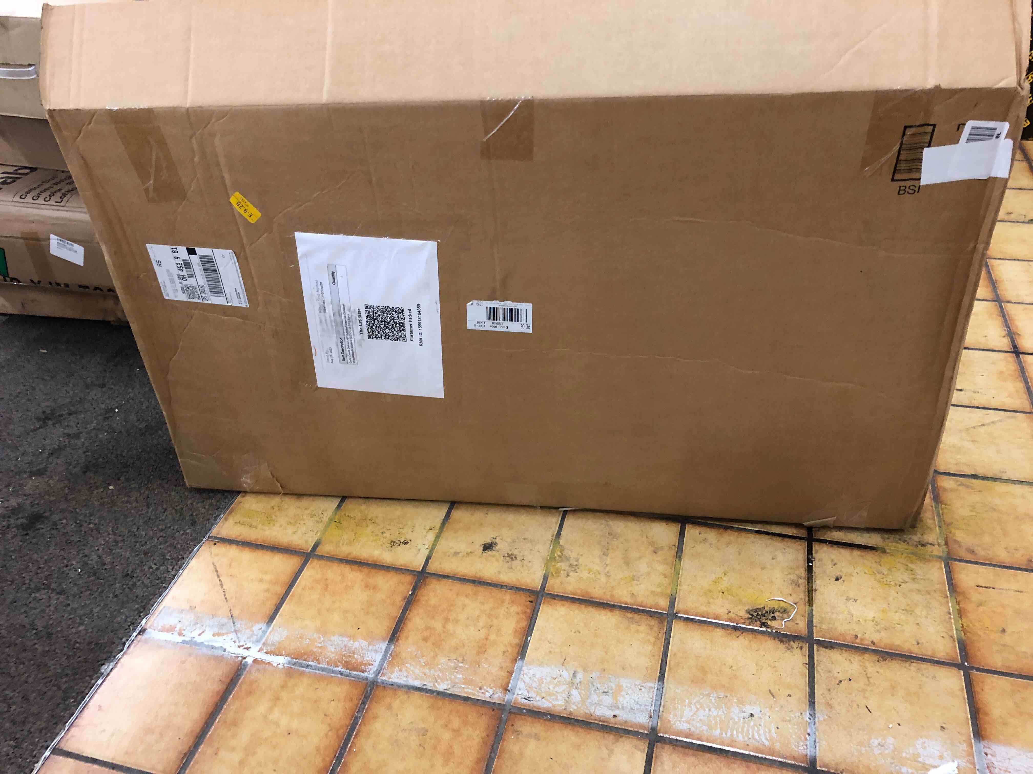 https://s3.amazonaws.com/lotting-images-prod/phillipi/RED4129836_1694524654322.jpeg