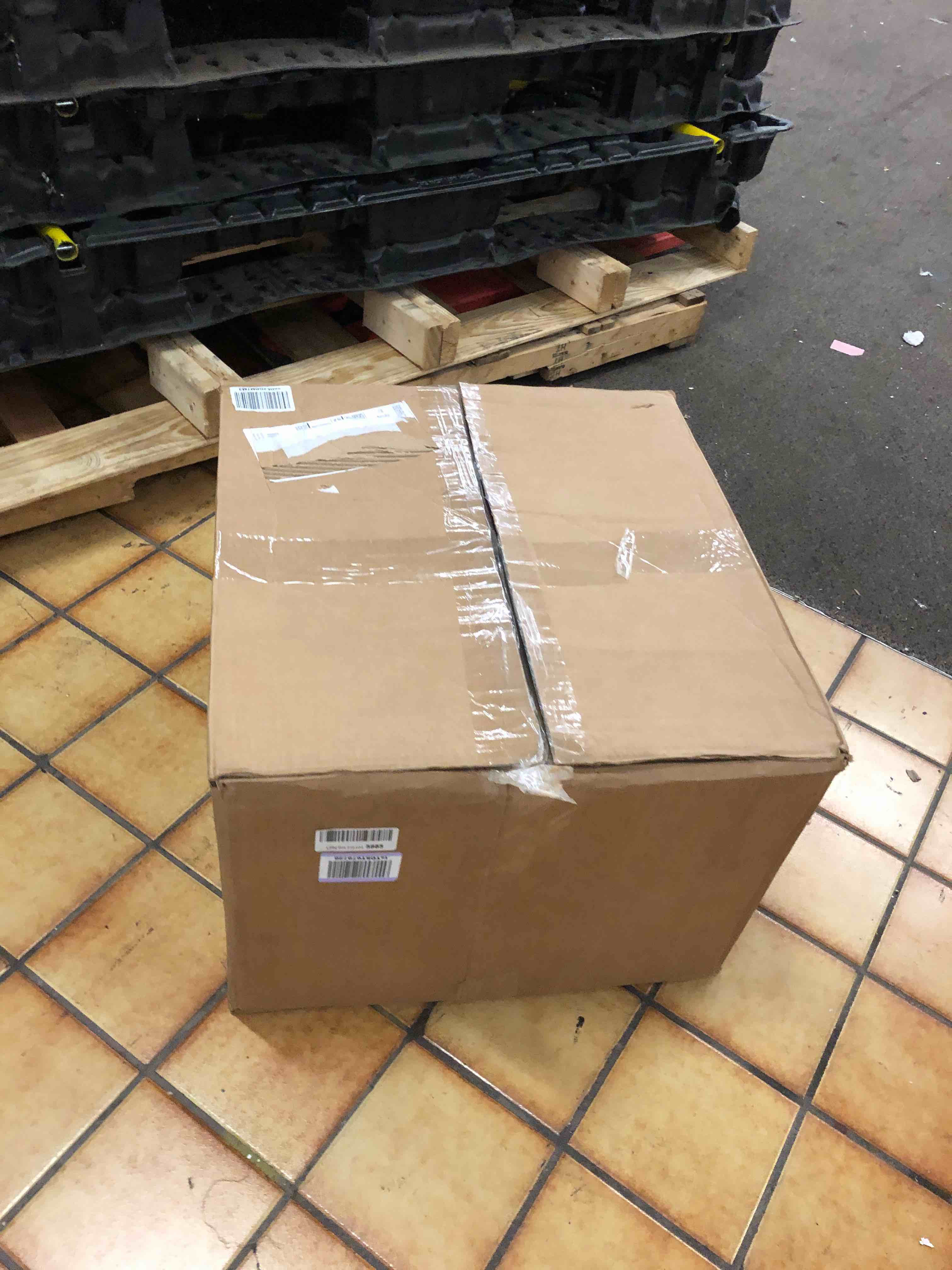 https://s3.amazonaws.com/lotting-images-prod/phillipi/RED4129847_1694461380487.jpeg