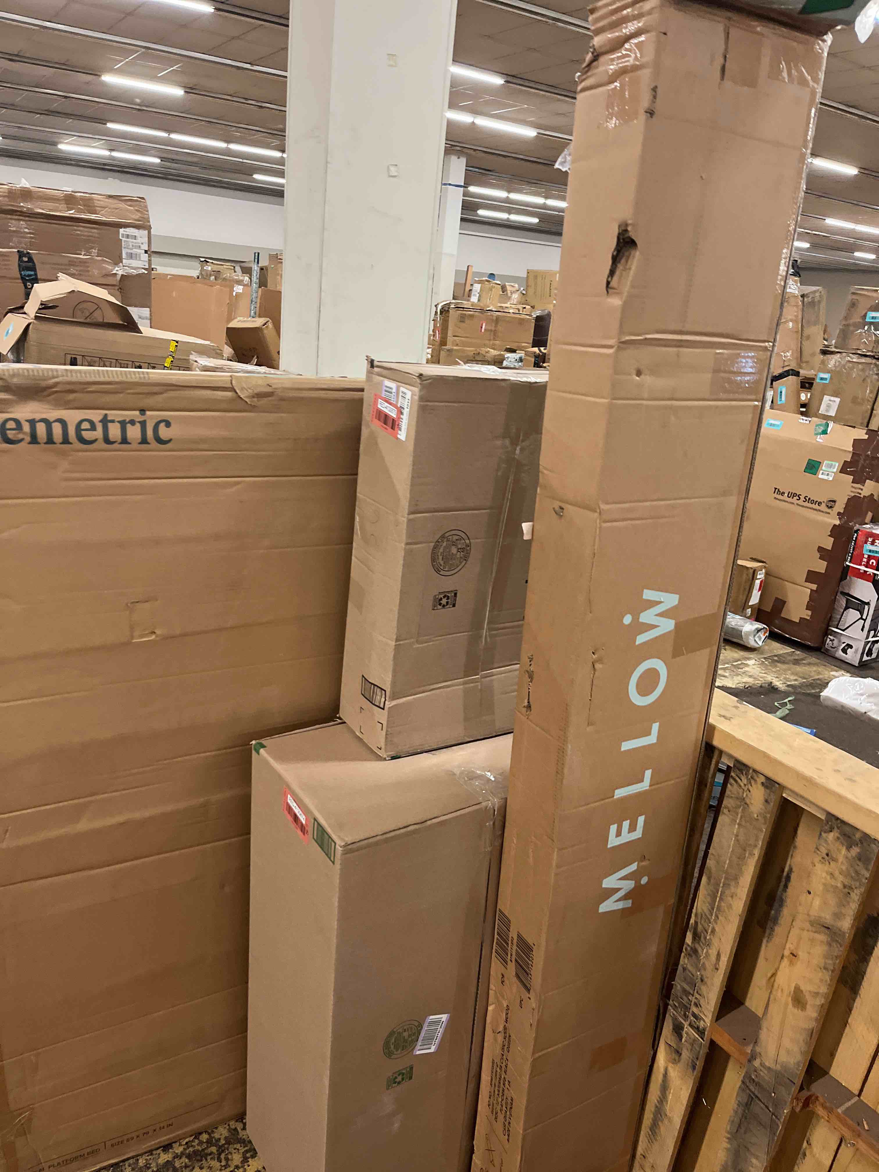 https://s3.amazonaws.com/lotting-images-prod/phillipi/RED4130876_1698265833798.jpeg