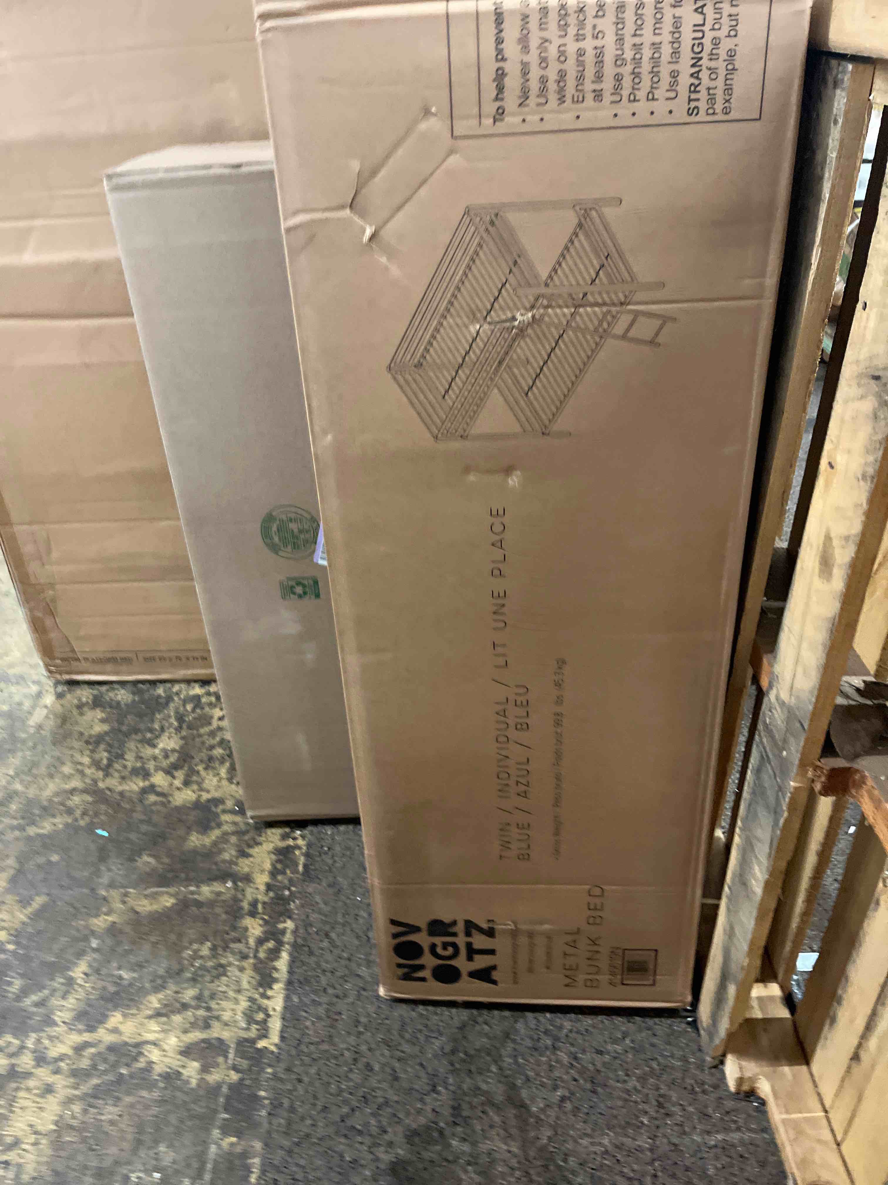 https://s3.amazonaws.com/lotting-images-prod/phillipi/RED4130877_1698265907091.jpeg