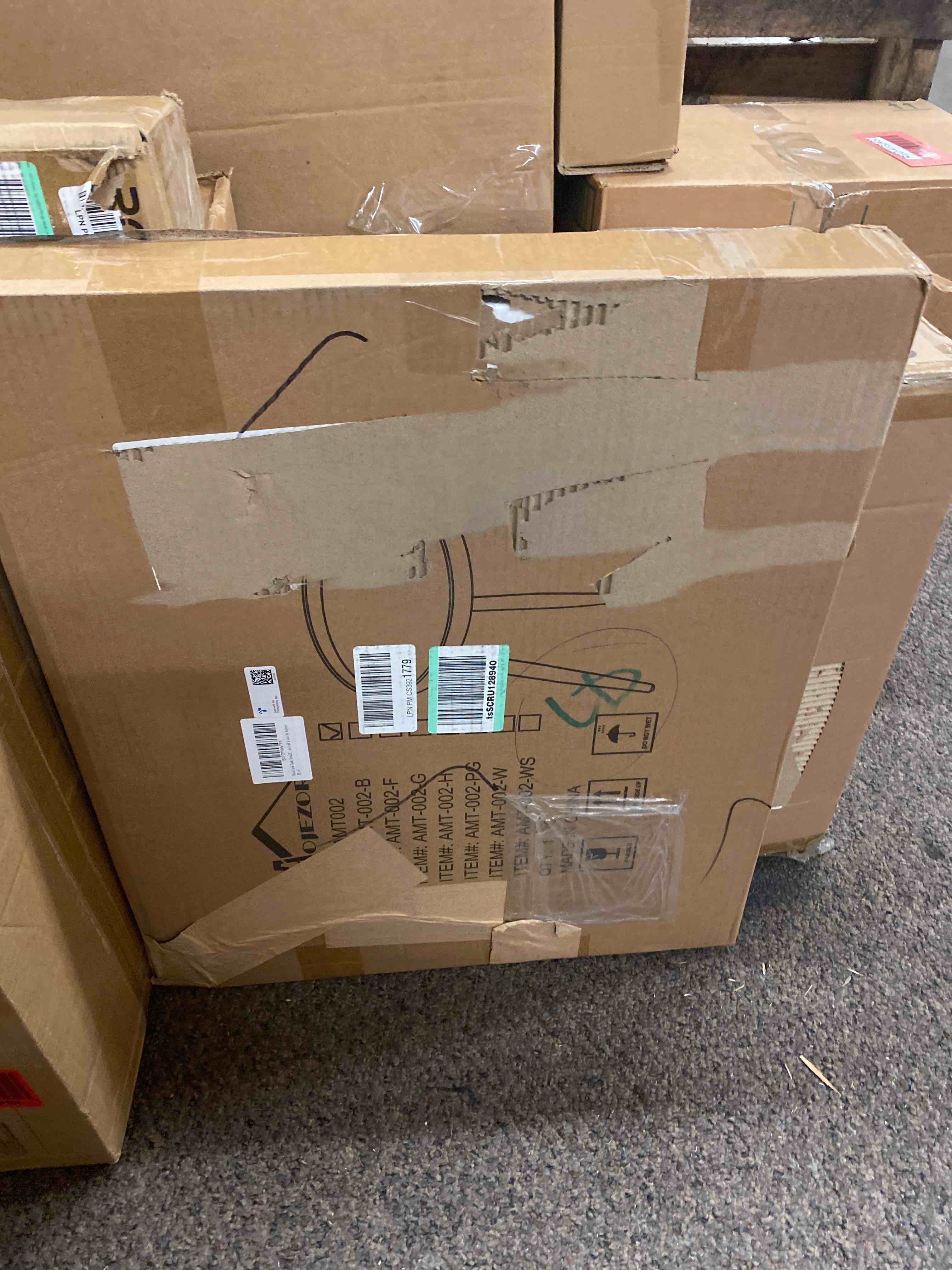 https://s3.amazonaws.com/lotting-images-prod/phillipi/RED4132458_1700537184184.jpeg