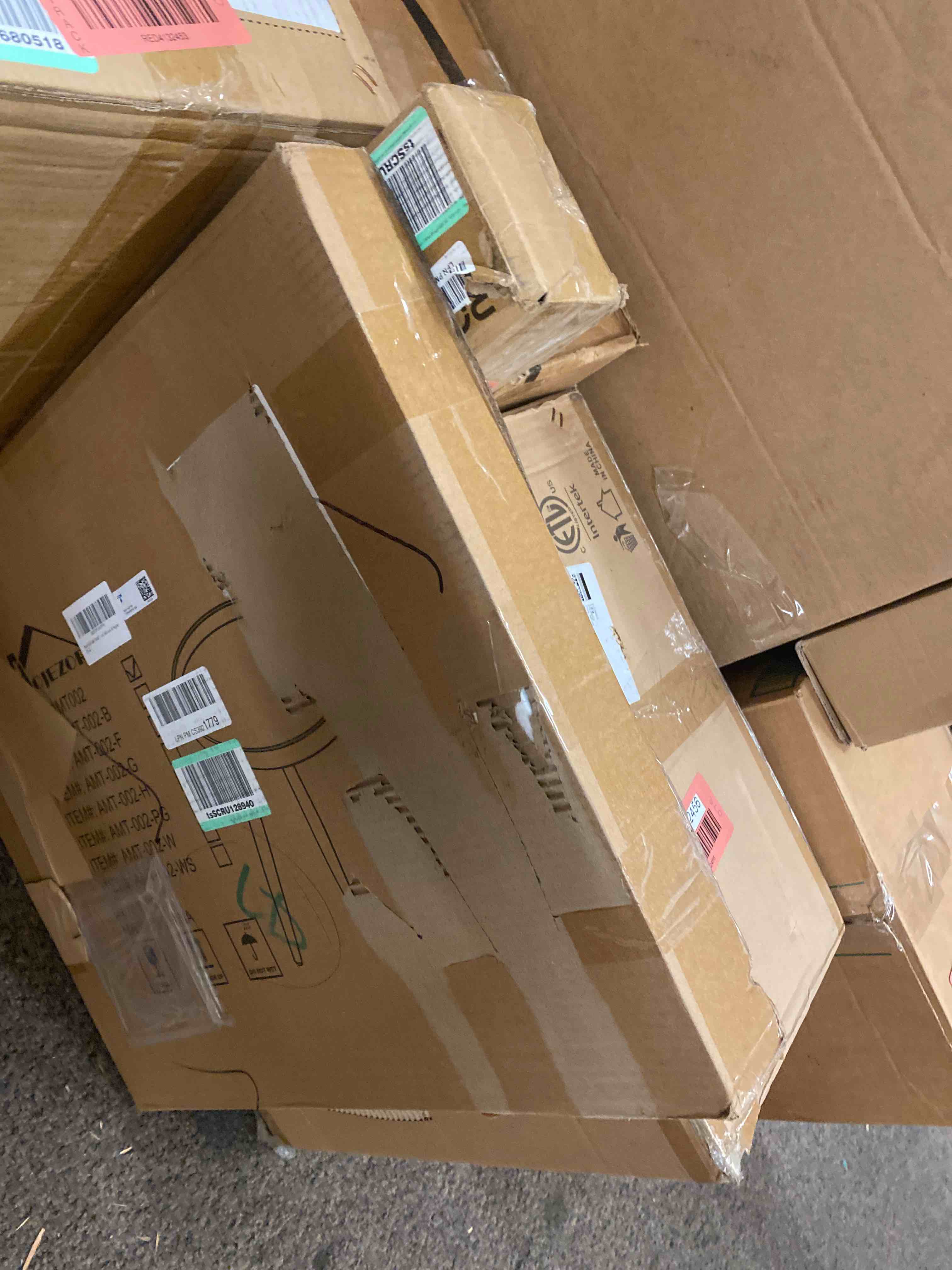 https://s3.amazonaws.com/lotting-images-prod/phillipi/RED4132458_1700537185514.jpeg