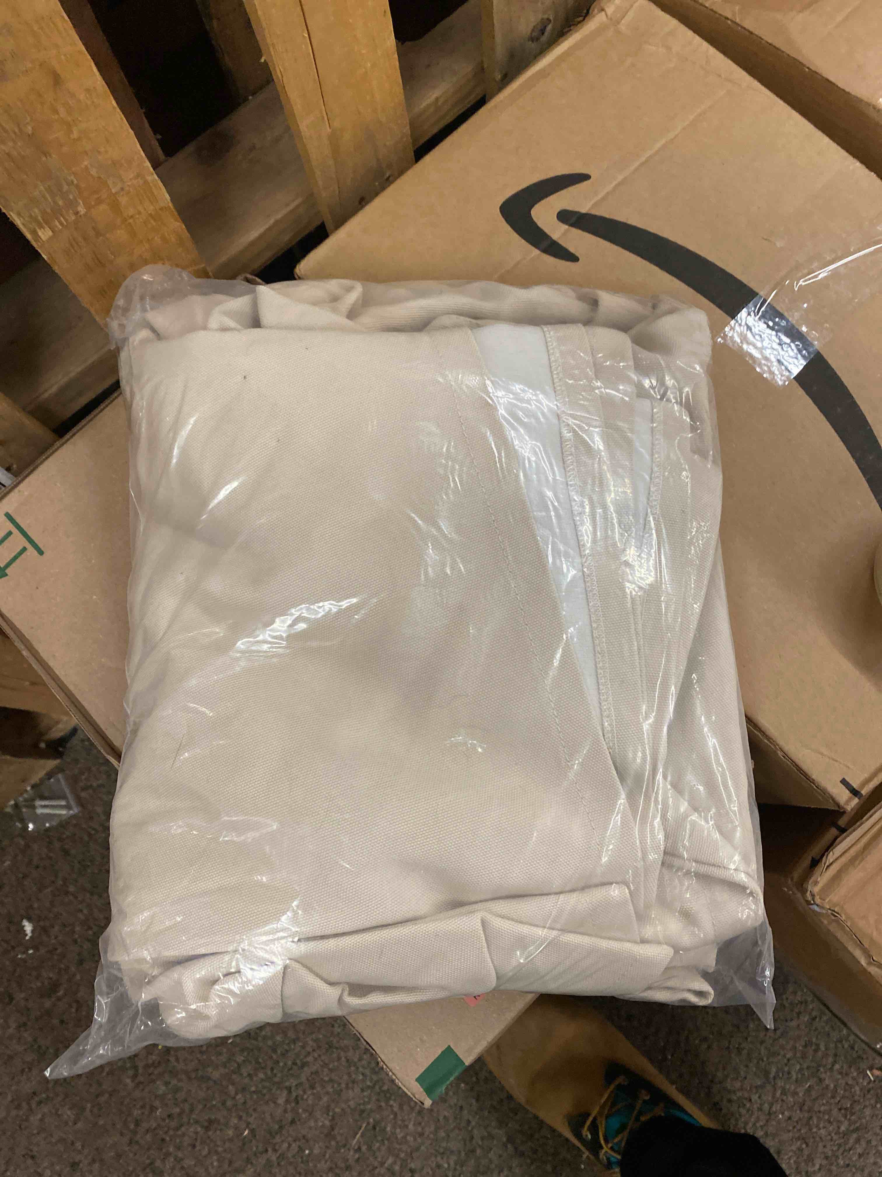 https://s3.amazonaws.com/lotting-images-prod/phillipi/RED4132477_1700574771542.jpeg
