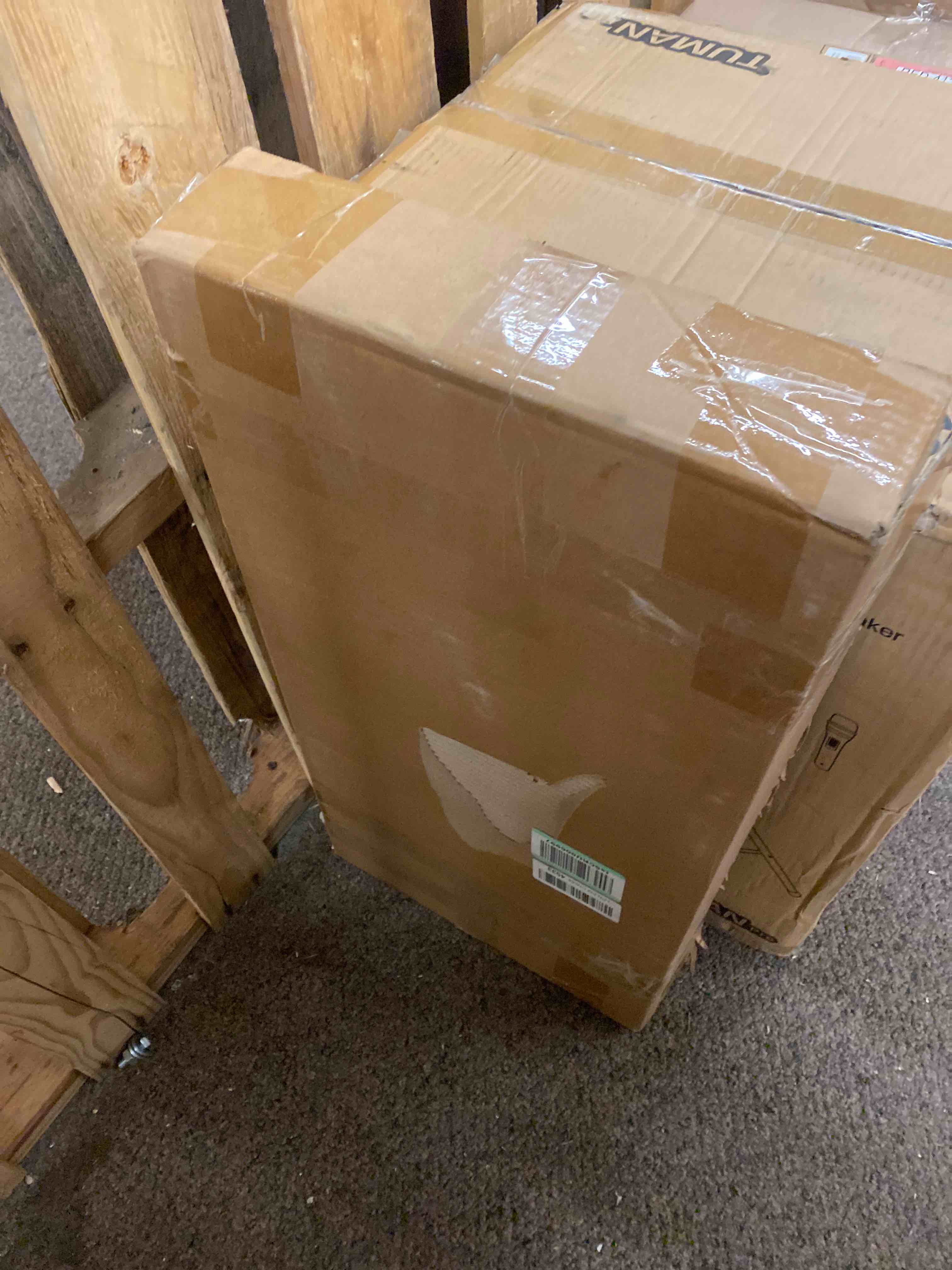https://s3.amazonaws.com/lotting-images-prod/phillipi/RED4132483_1700576820950.jpeg