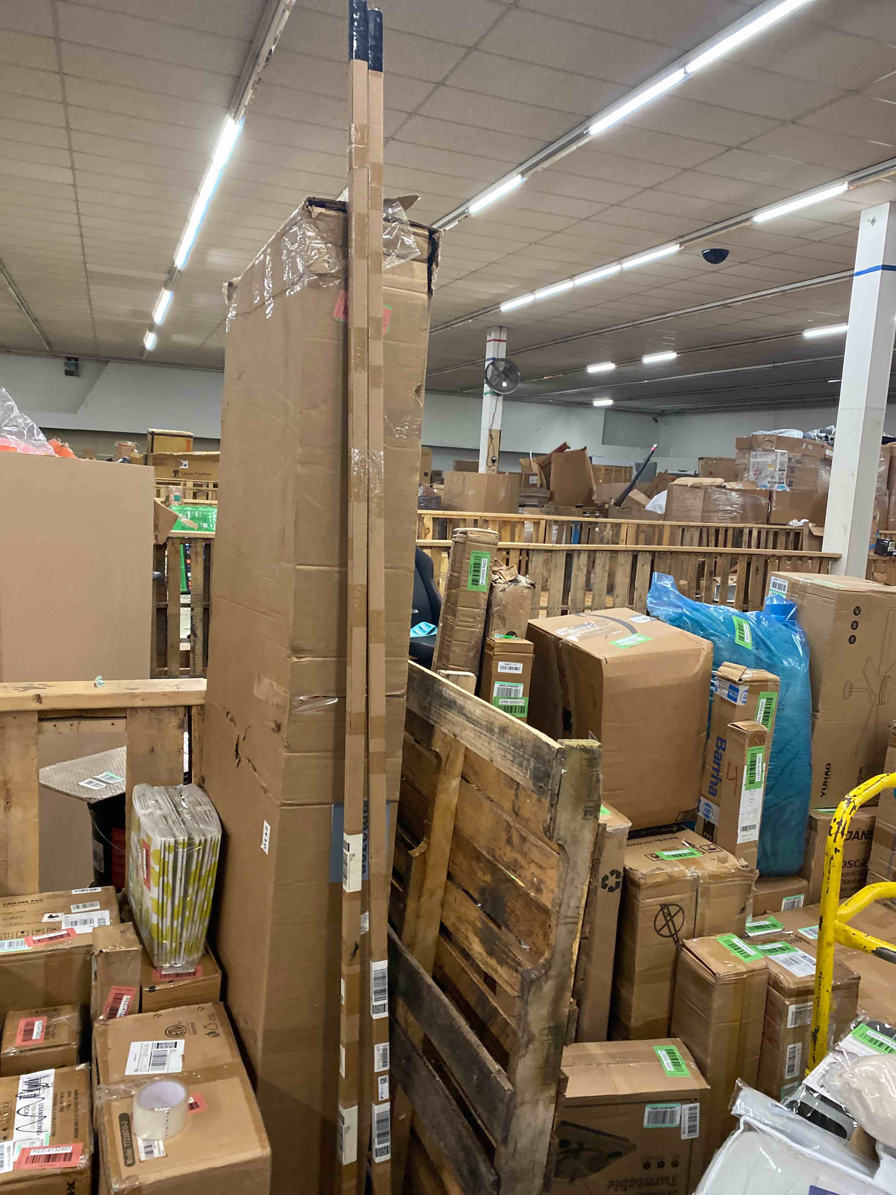 https://s3.amazonaws.com/lotting-images-prod/phillipi/RED4132487_1700578001175.jpeg