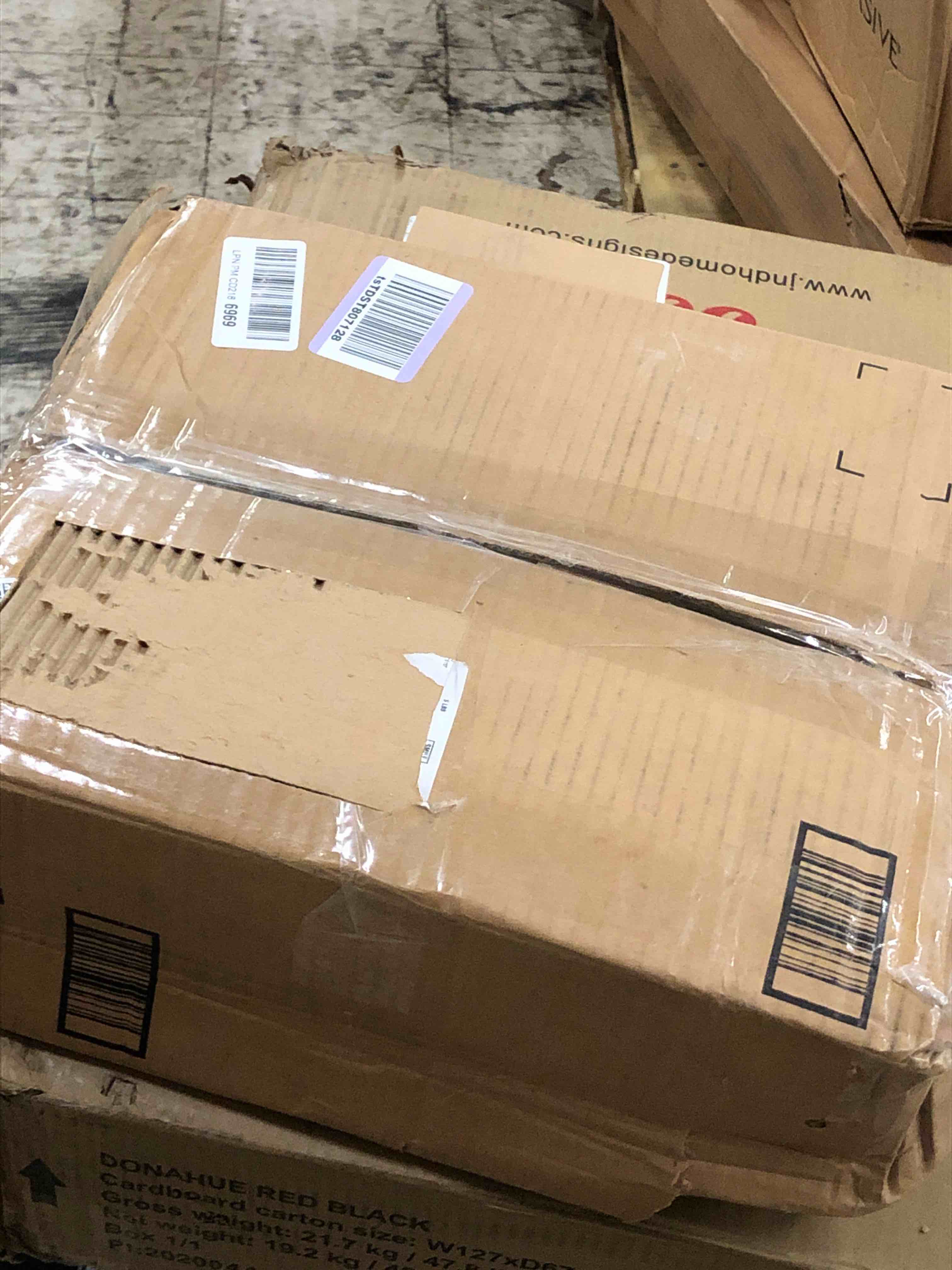https://s3.amazonaws.com/lotting-images-prod/phillipi/RED4134434_1706734067048.jpeg