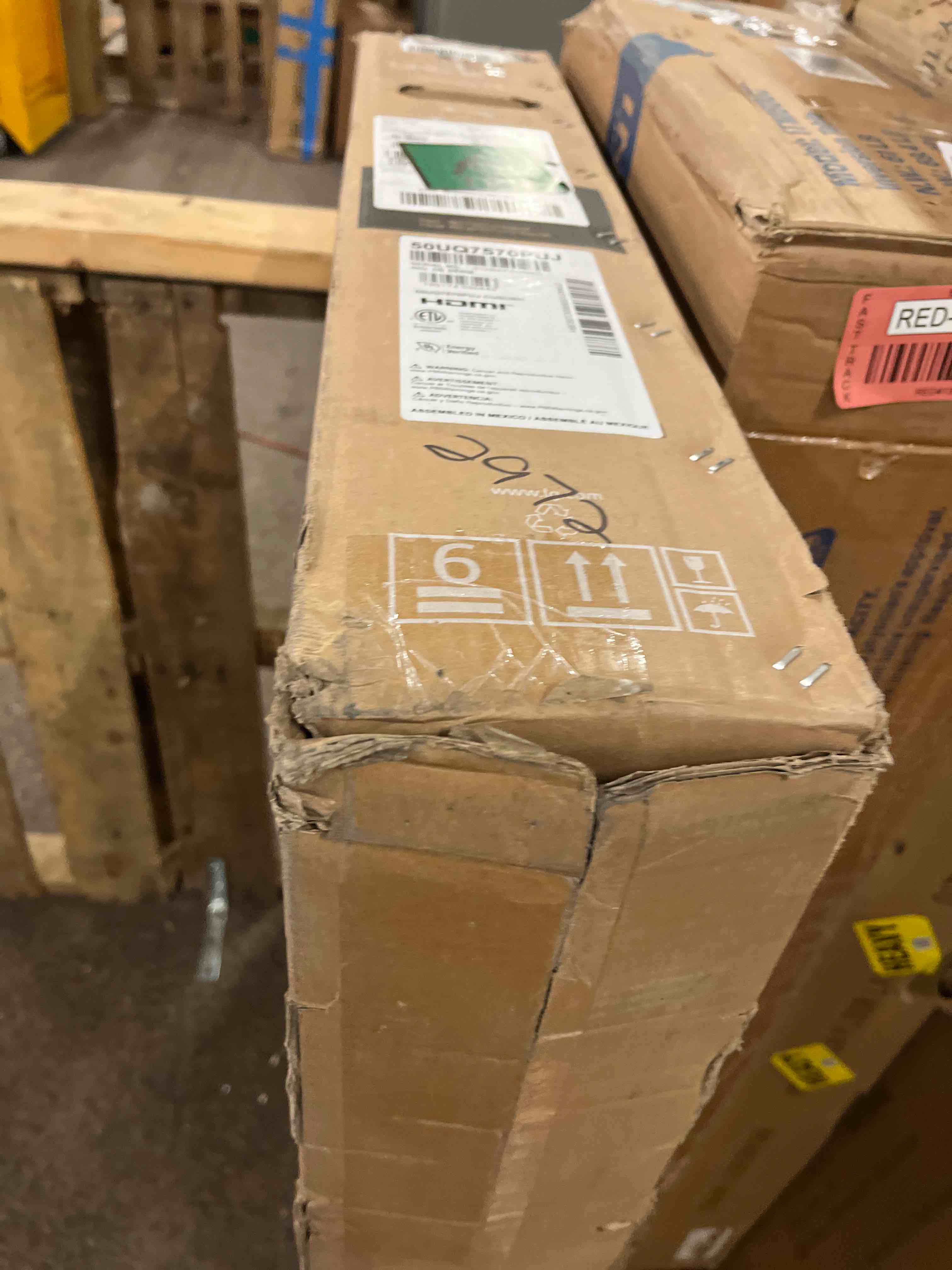 https://s3.amazonaws.com/lotting-images-prod/phillipi/RED4134816_1705444013860.jpeg