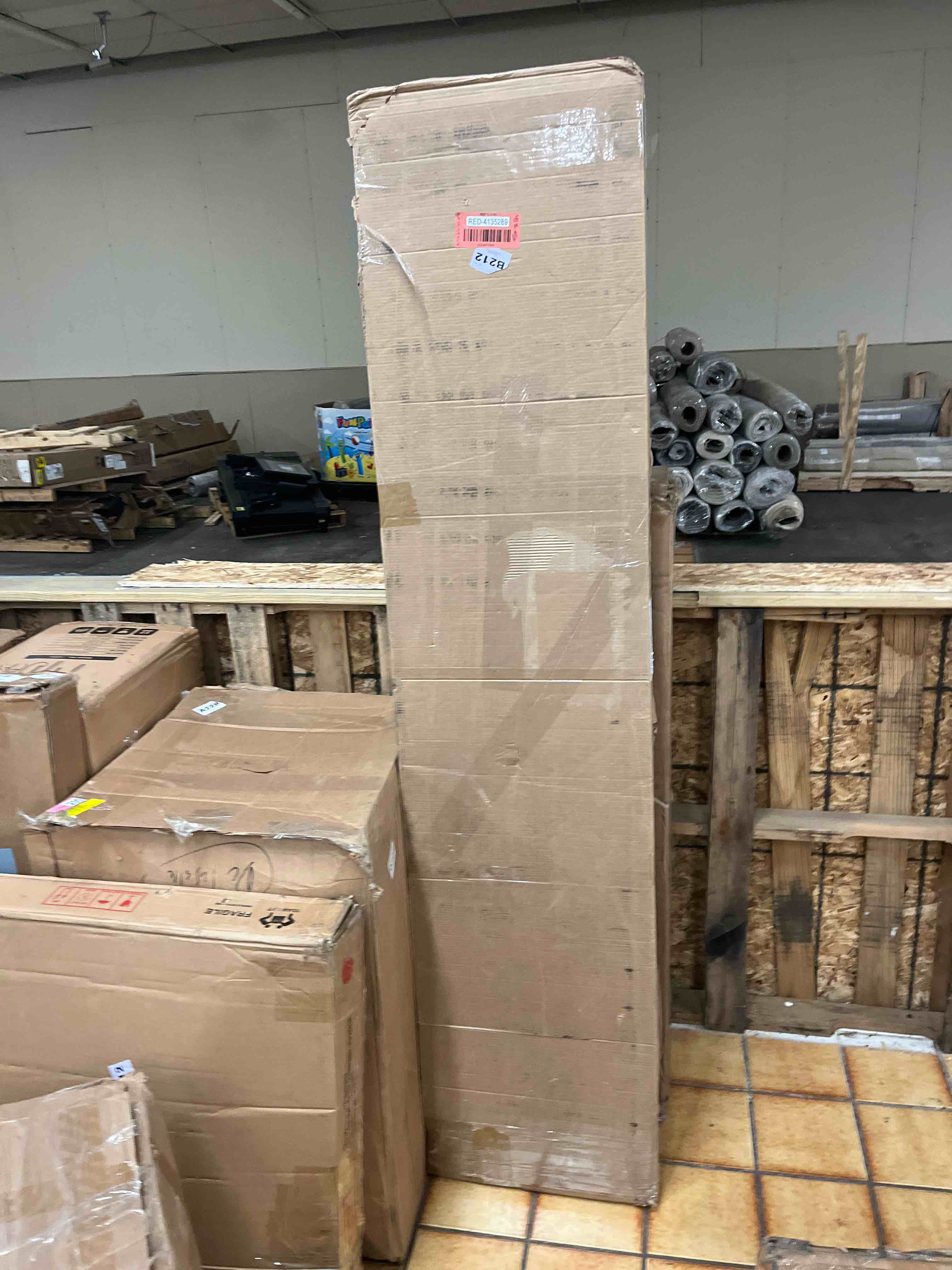 https://s3.amazonaws.com/lotting-images-prod/phillipi/RED4135289_1709612516659.jpeg