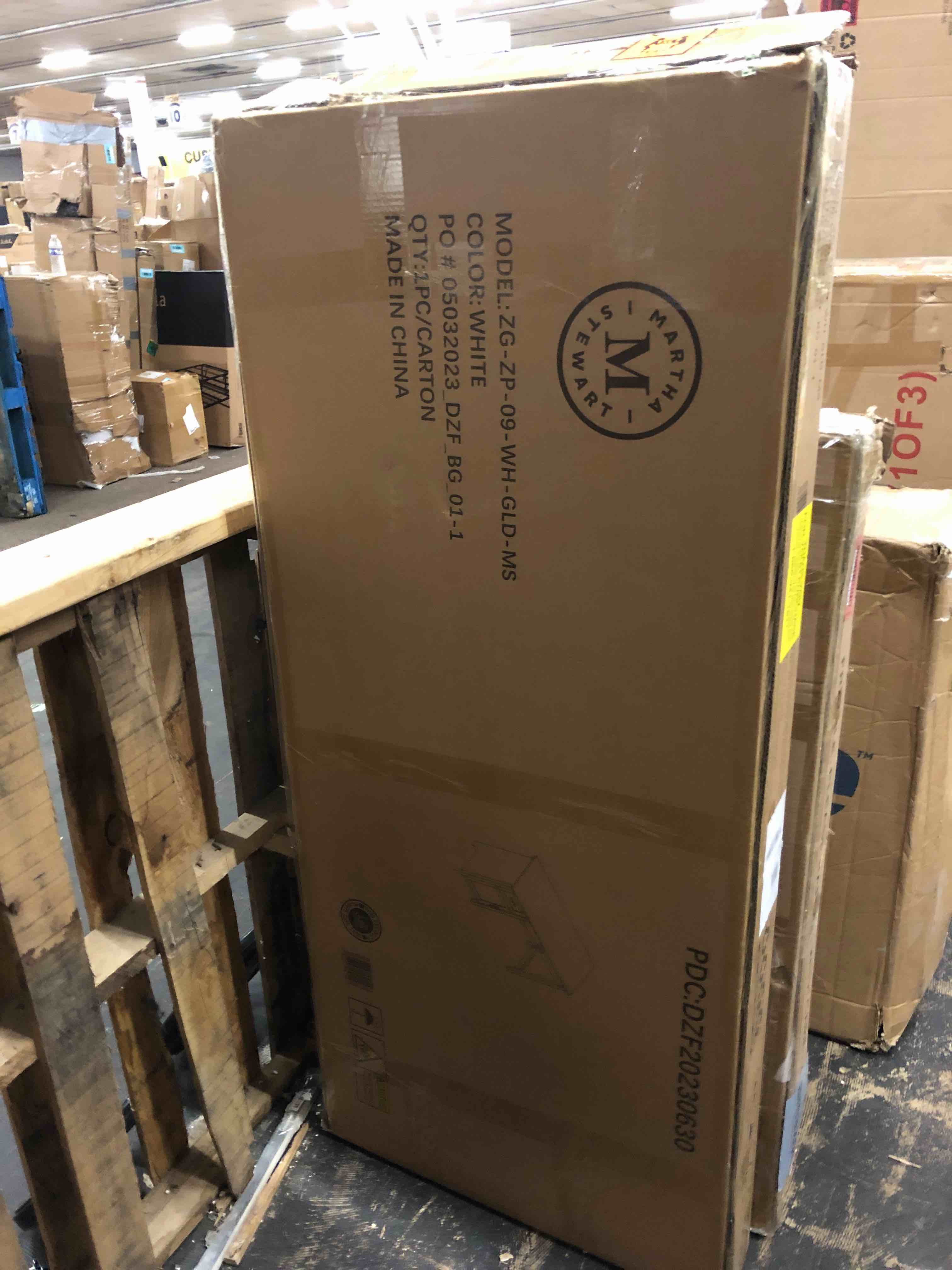 https://s3.amazonaws.com/lotting-images-prod/phillipi/RED4135332_1706739724227.jpeg