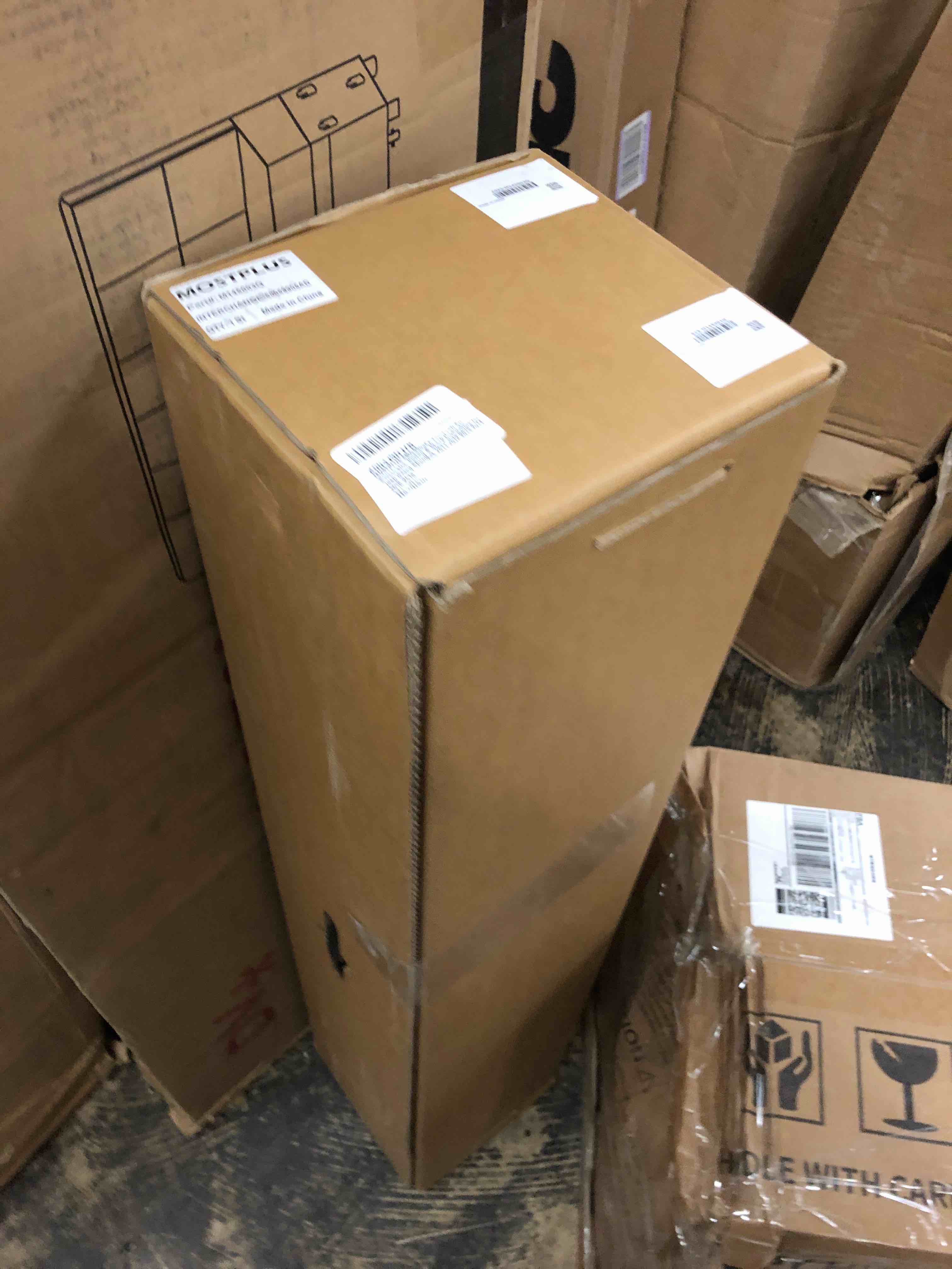 https://s3.amazonaws.com/lotting-images-prod/phillipi/RED4135354_1706745563289.jpeg