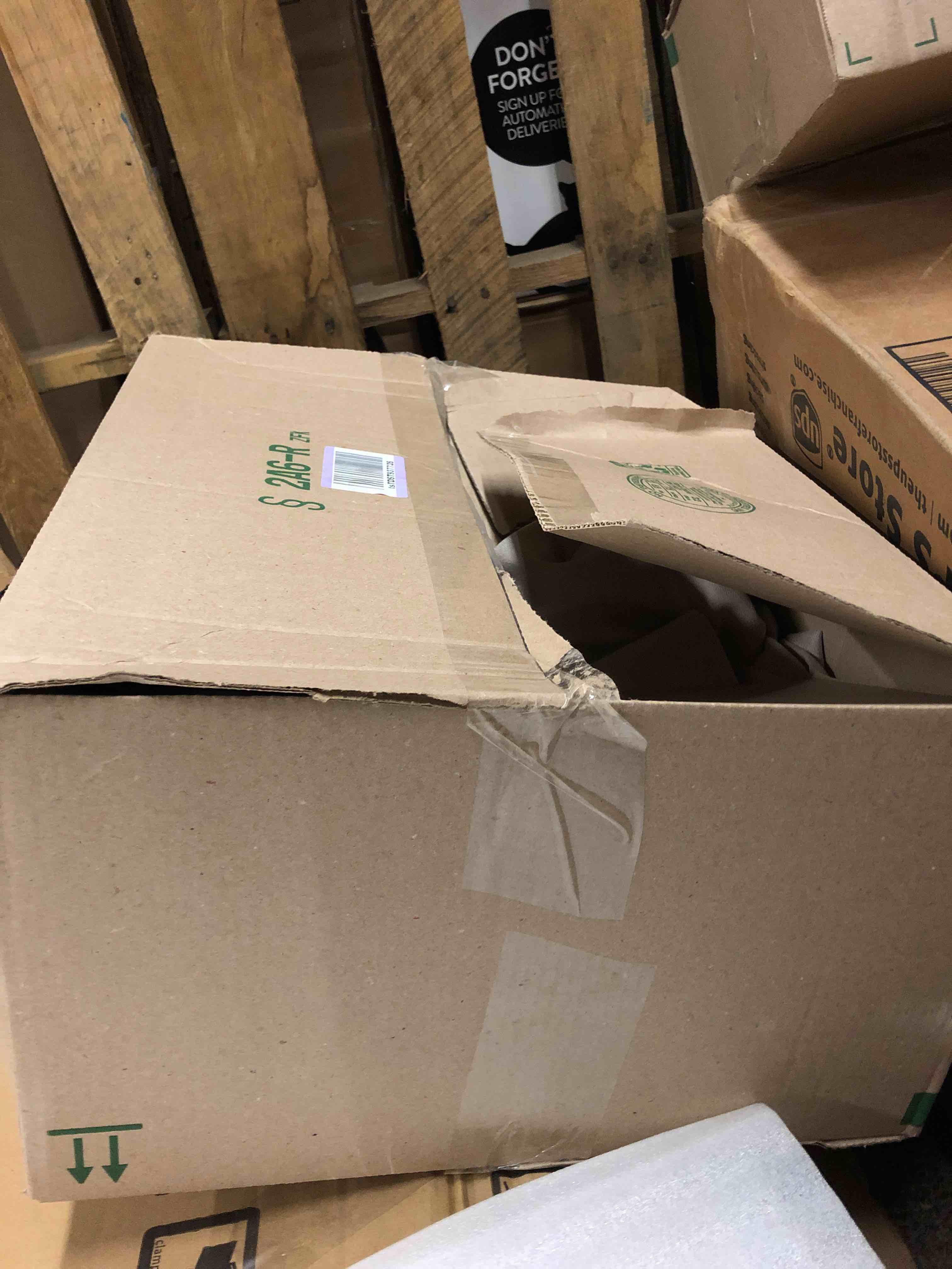 https://s3.amazonaws.com/lotting-images-prod/phillipi/RED4135467_1707439422246.jpeg