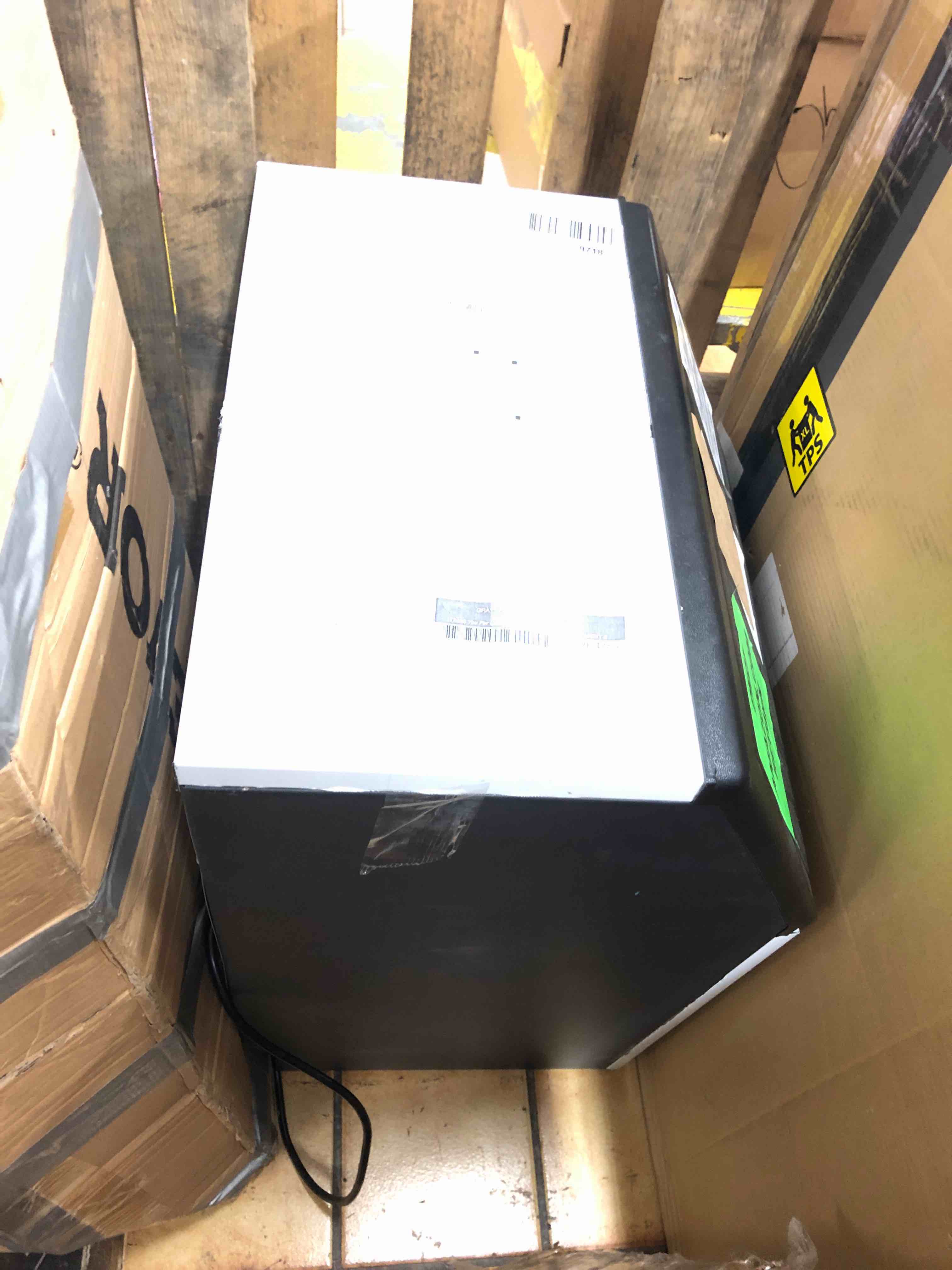https://s3.amazonaws.com/lotting-images-prod/phillipi/RED4249917_1686081814128.jpeg