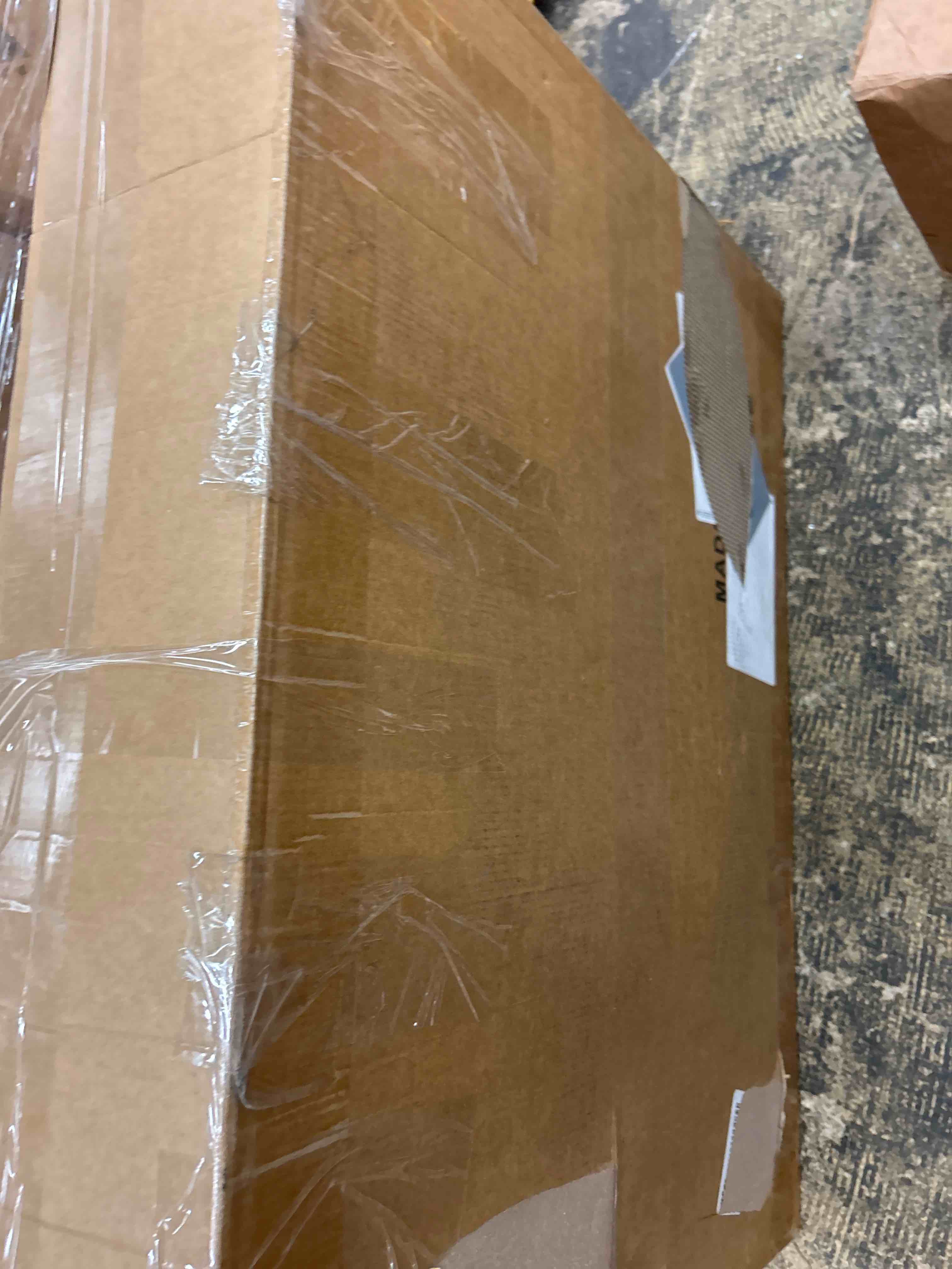 https://s3.amazonaws.com/lotting-images-prod/phillipi/RED4439301_1729872404164.jpeg