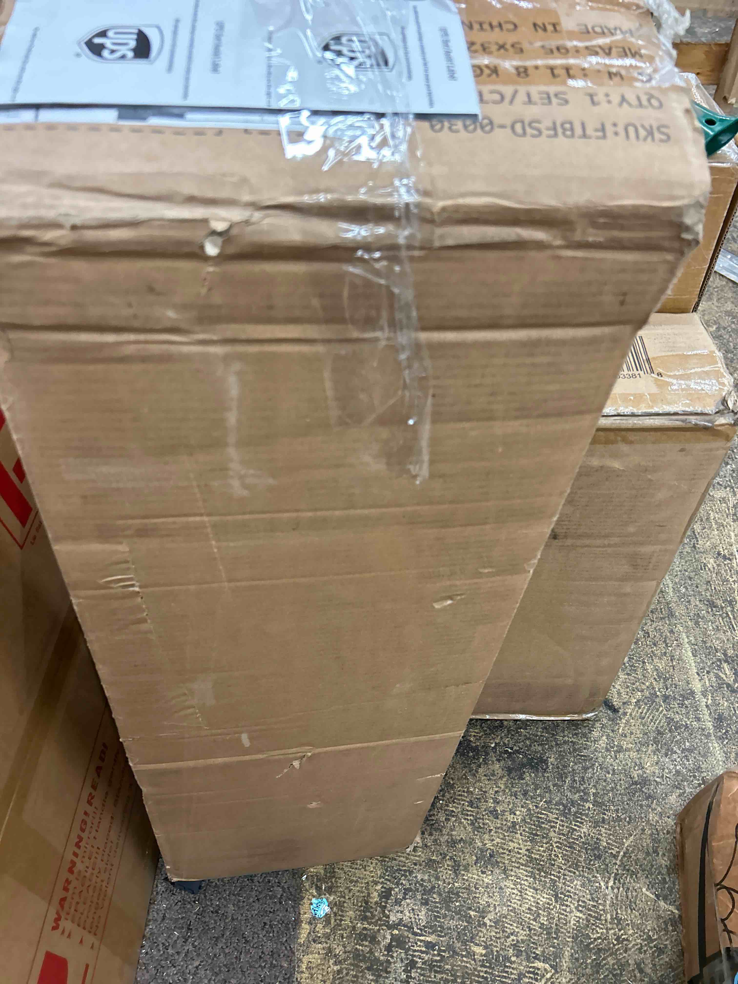 https://s3.amazonaws.com/lotting-images-prod/phillipi/RED4439303_1729872924420.jpeg