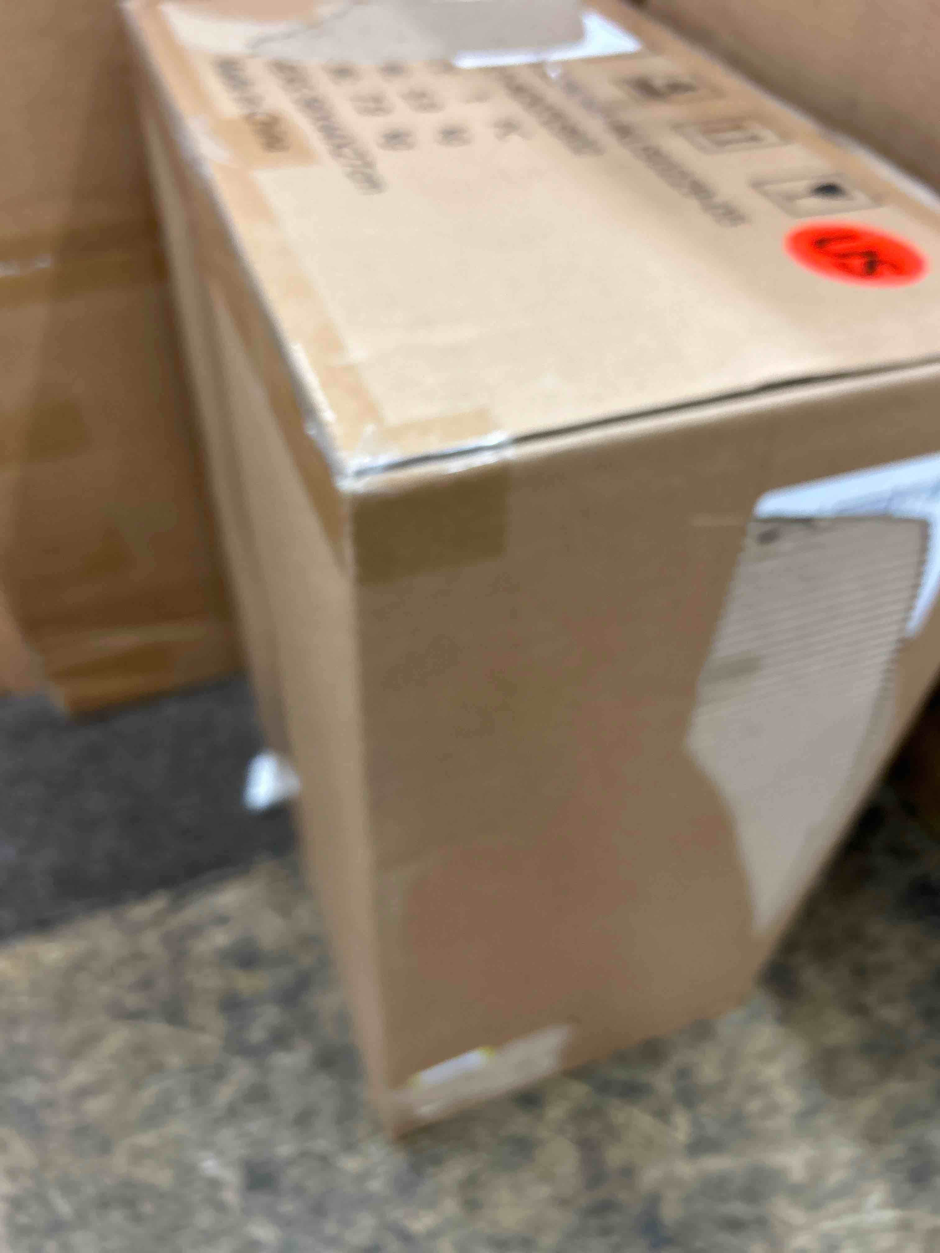 https://s3.amazonaws.com/lotting-images-prod/phillipi/RED4439304_1729873074046.jpeg