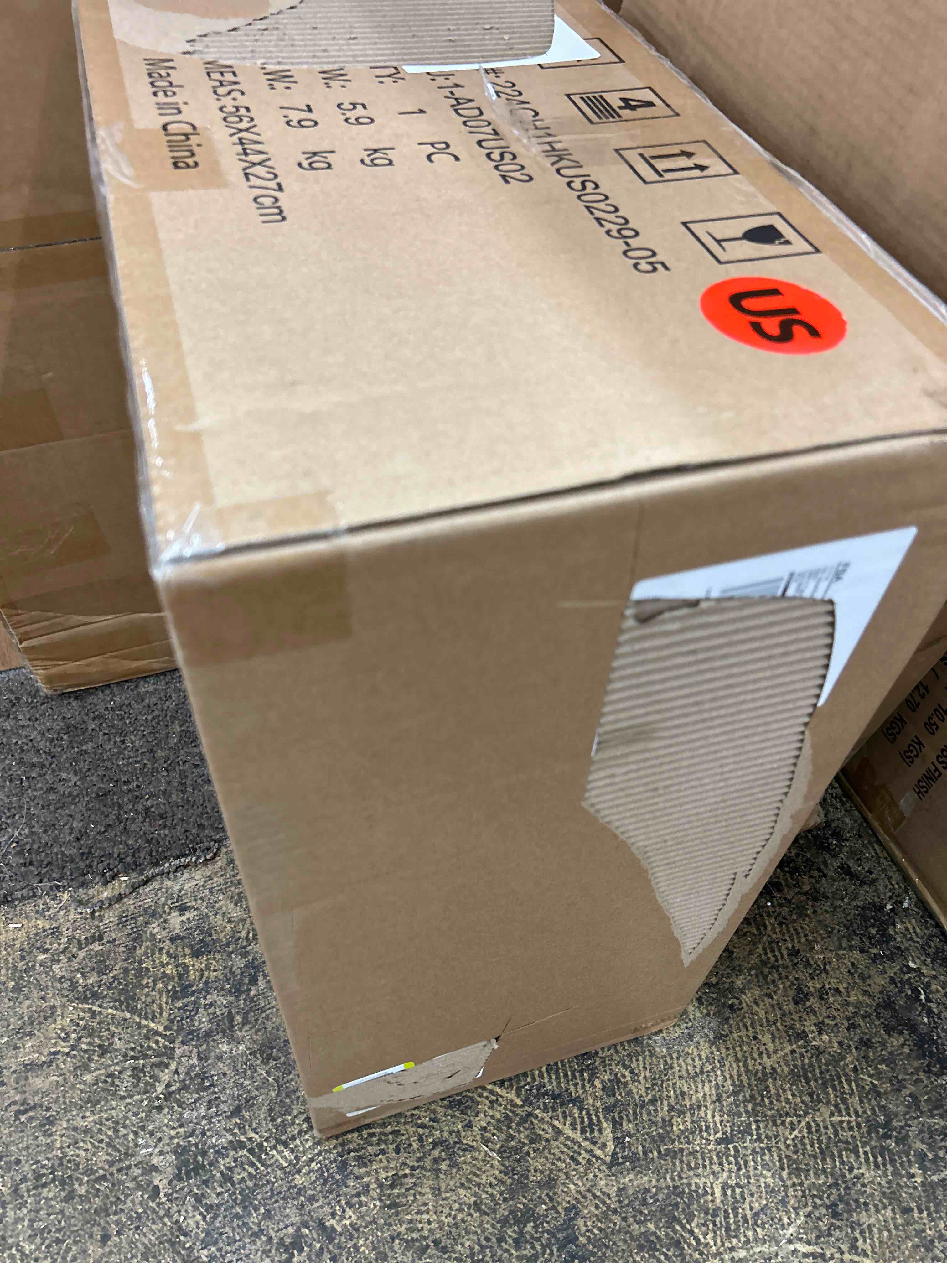 https://s3.amazonaws.com/lotting-images-prod/phillipi/RED4439304_1729873075559.jpeg